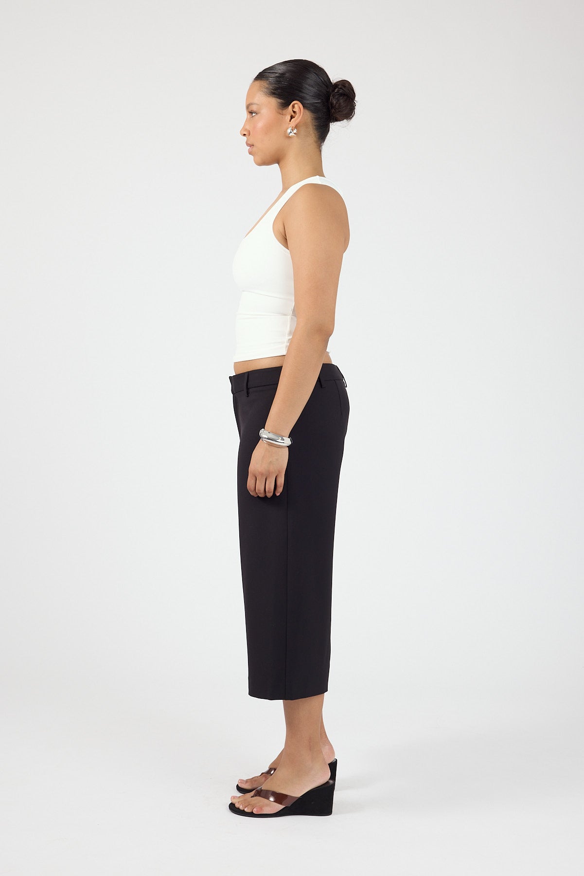 Perfect Stranger Clarke Low Rise Capri Black