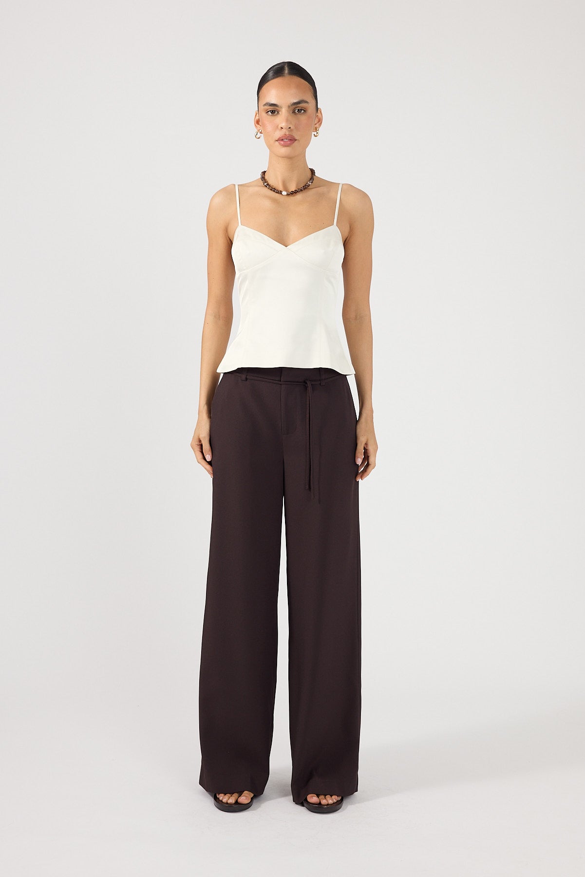 Perfect Stranger Sol Mid Rise Pant Dark Brown