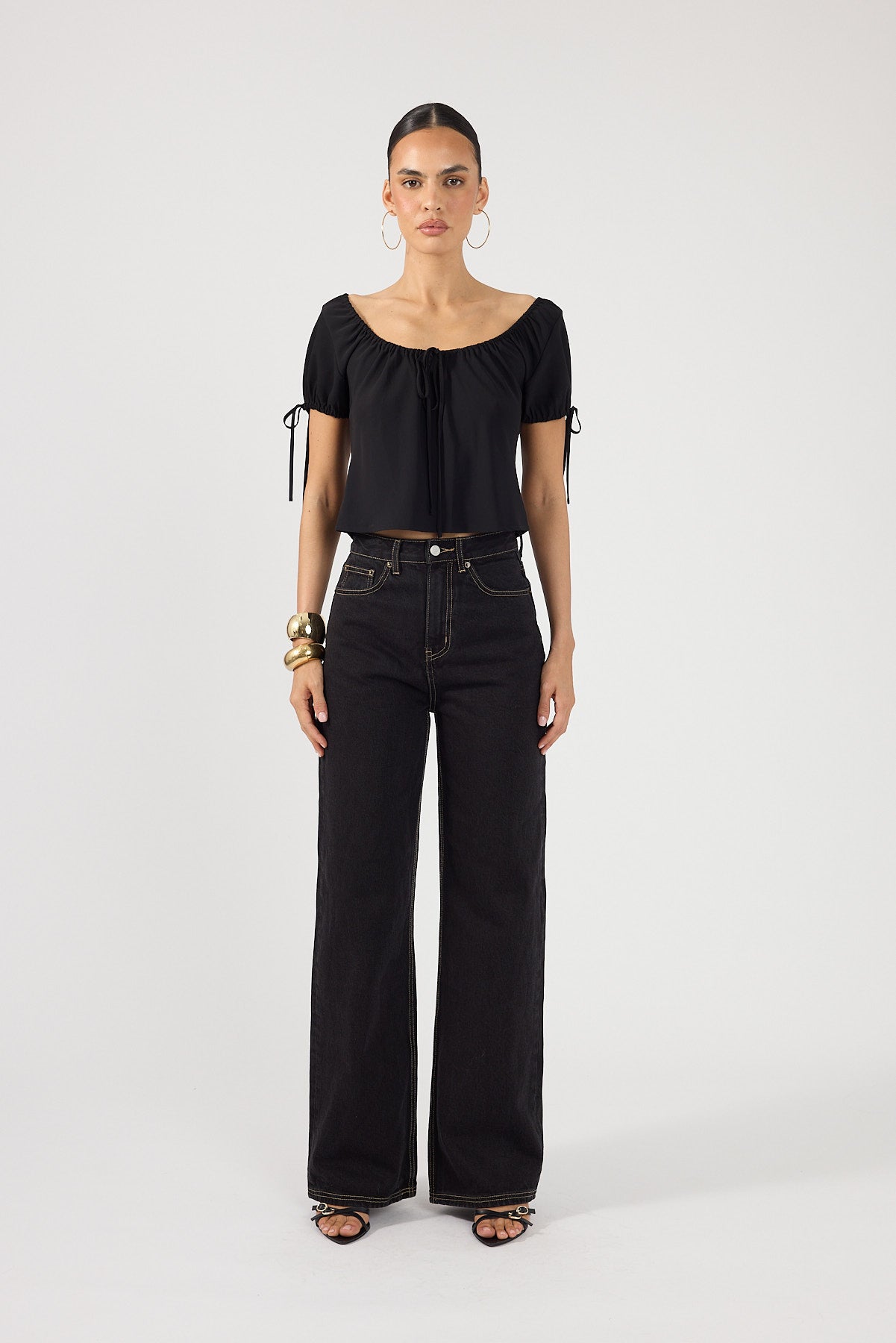 Perfect Stranger Tessa Short Sleeve Top Black