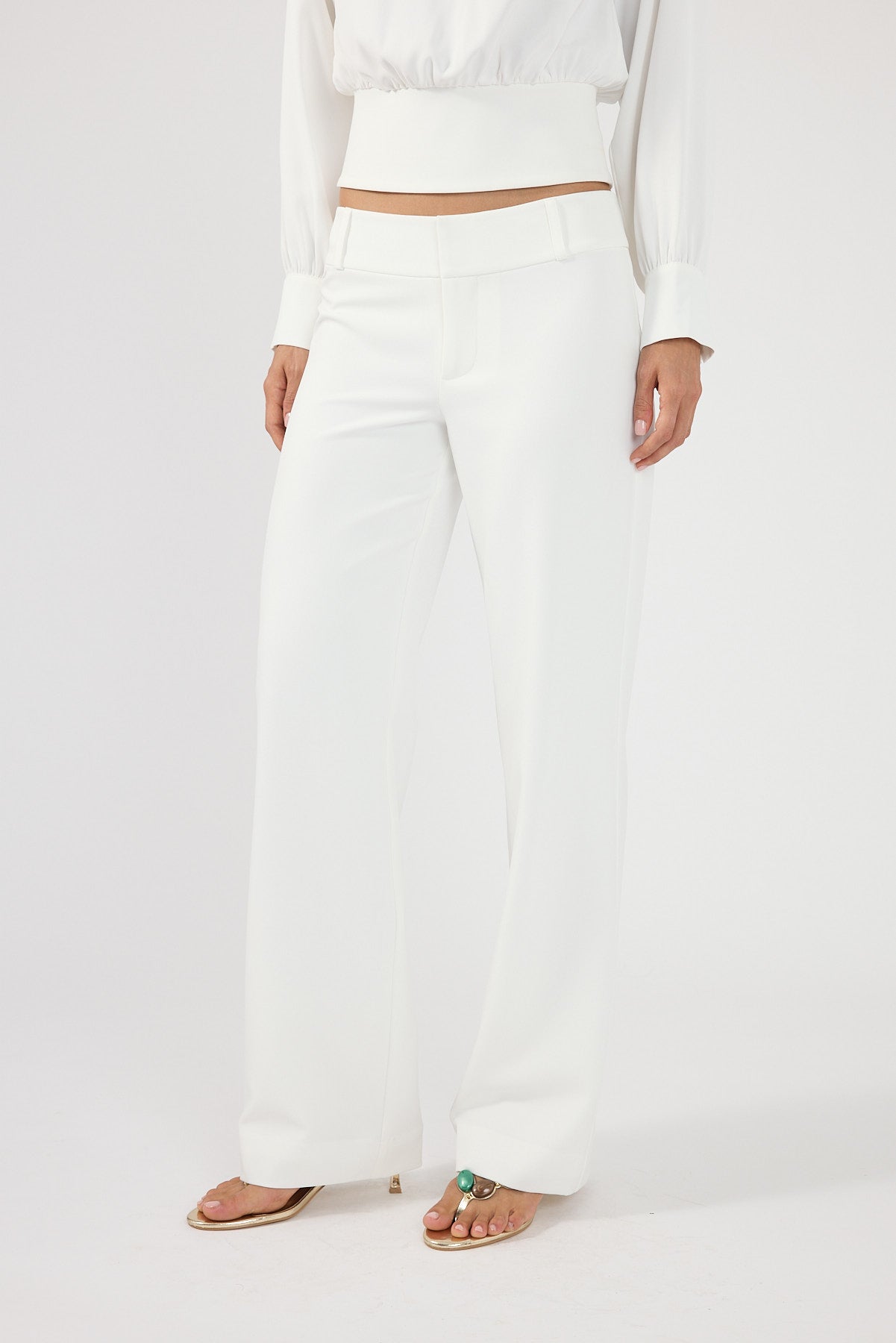 Perfect Stranger Tala Mid Rise Pant White