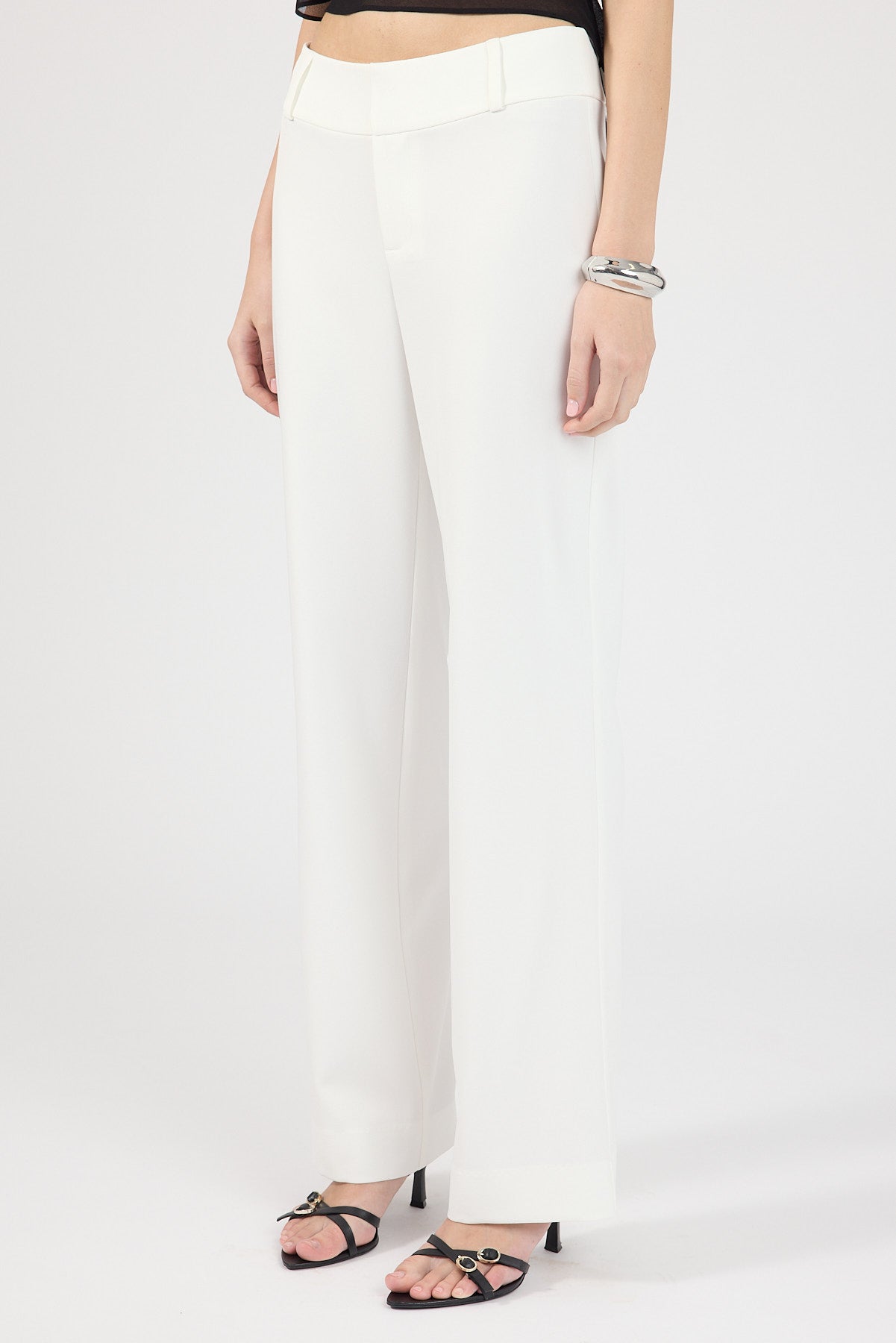 Perfect Stranger Tala Mid Rise Pant White