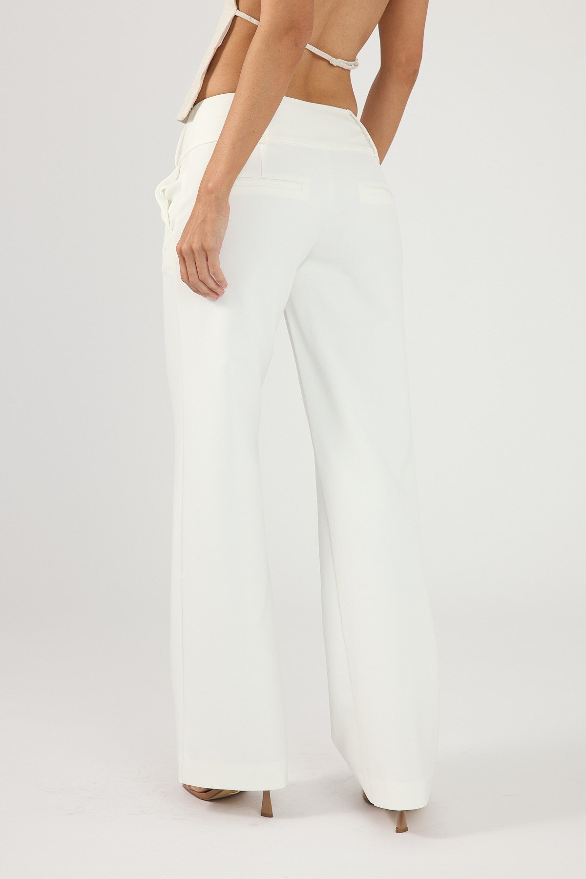 Perfect Stranger Esti Low Rise Pant White
