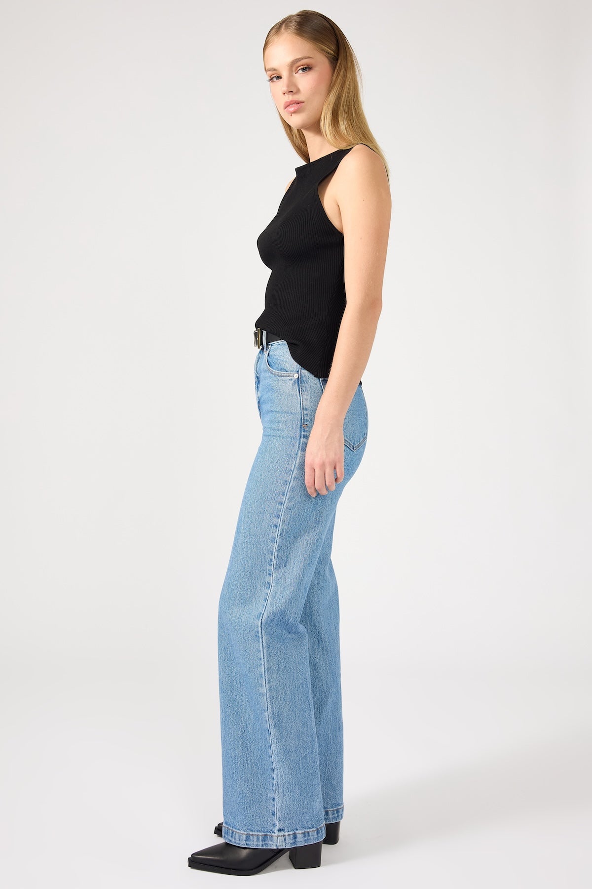 Abrand A 94 High Waisted Wide Jean Debbie