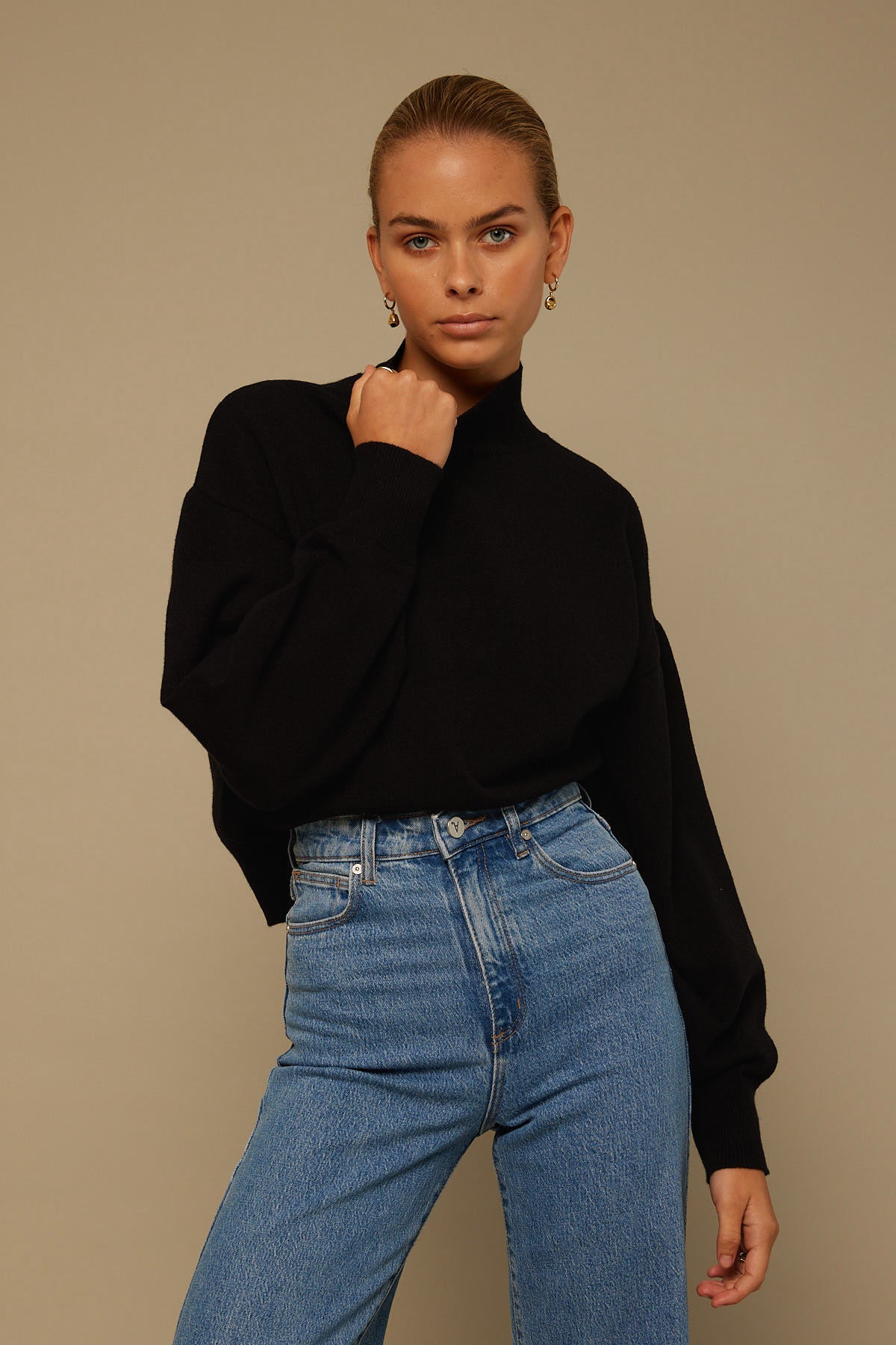 Perfect Stranger Miles Away Knit Black