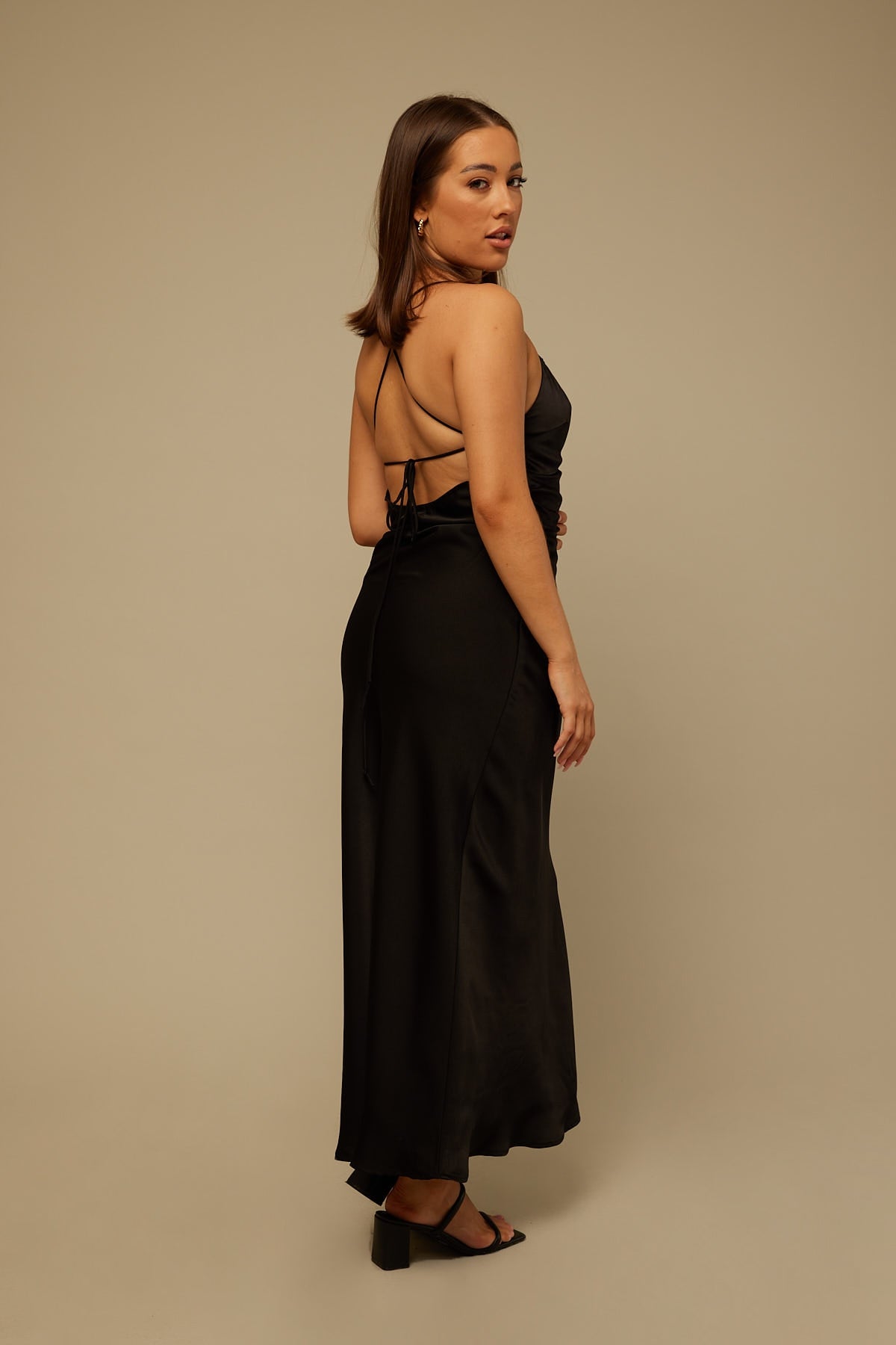 Perfect Stranger Classico Midi Dress Black