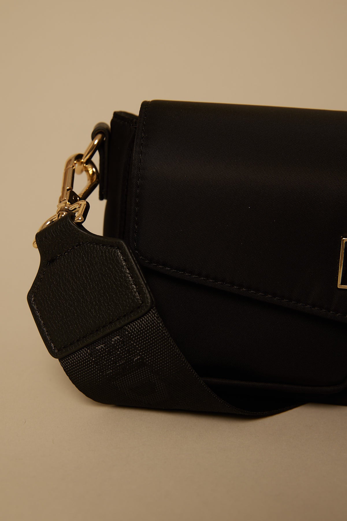 Nakedvice The NV Utility Nylon Bag Black / Gold