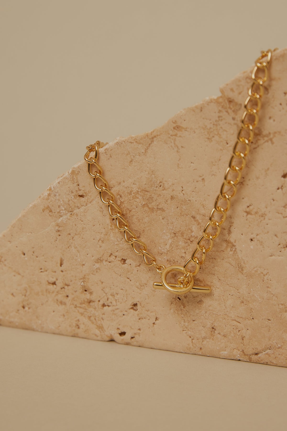 Perfect Stranger Gold Chain Link Necklace Gold