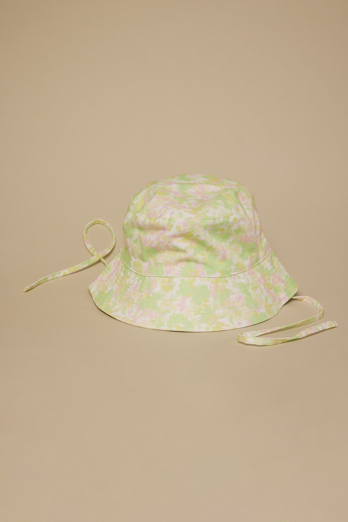 Token Springtime Trip Bucket Hat Green Print