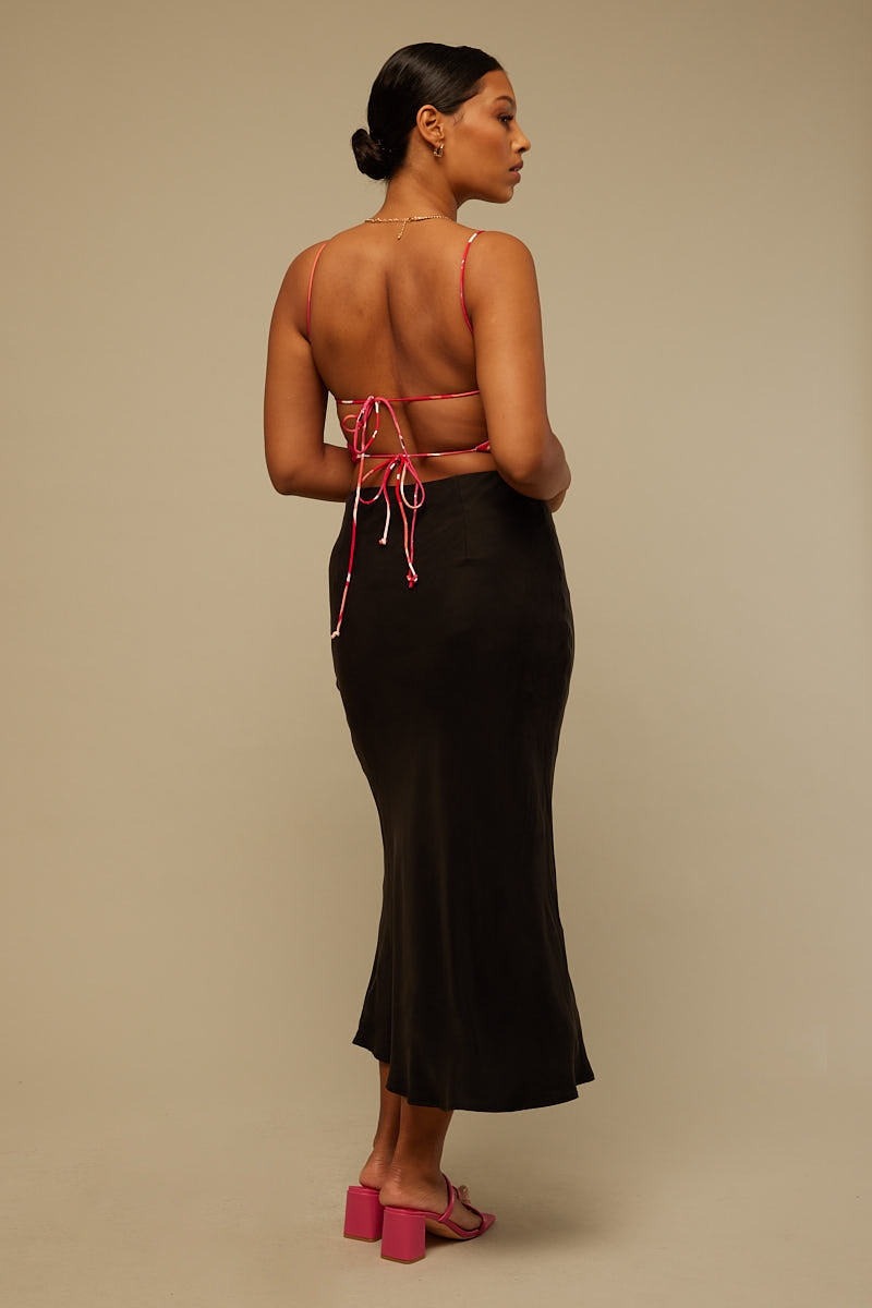 Perfect Stranger Carmella Midi Skirt Black