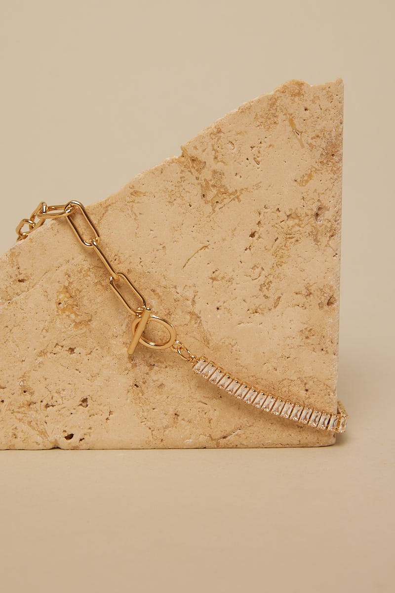 Token Chain Glam Necklace Gold