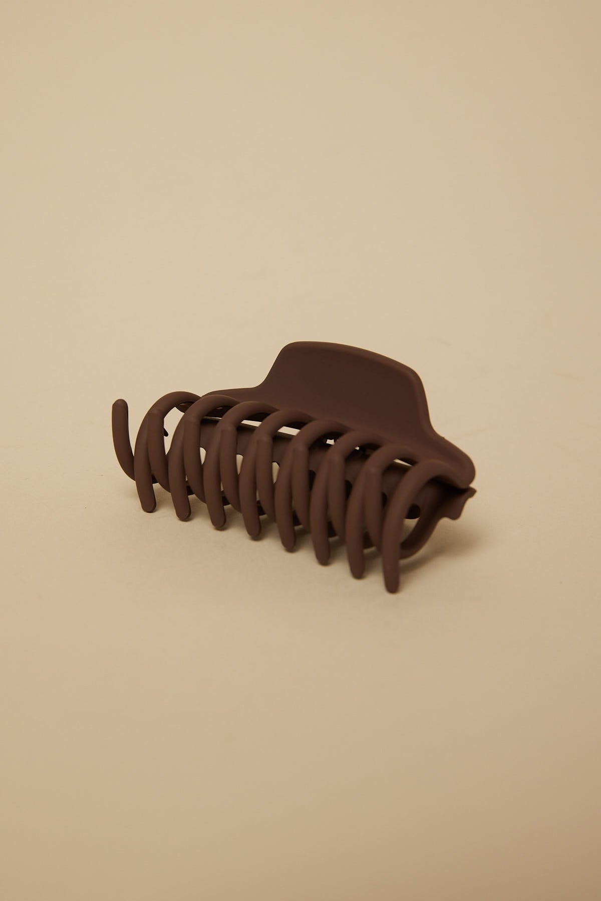 Token Matte Classic Hair Claw Brown