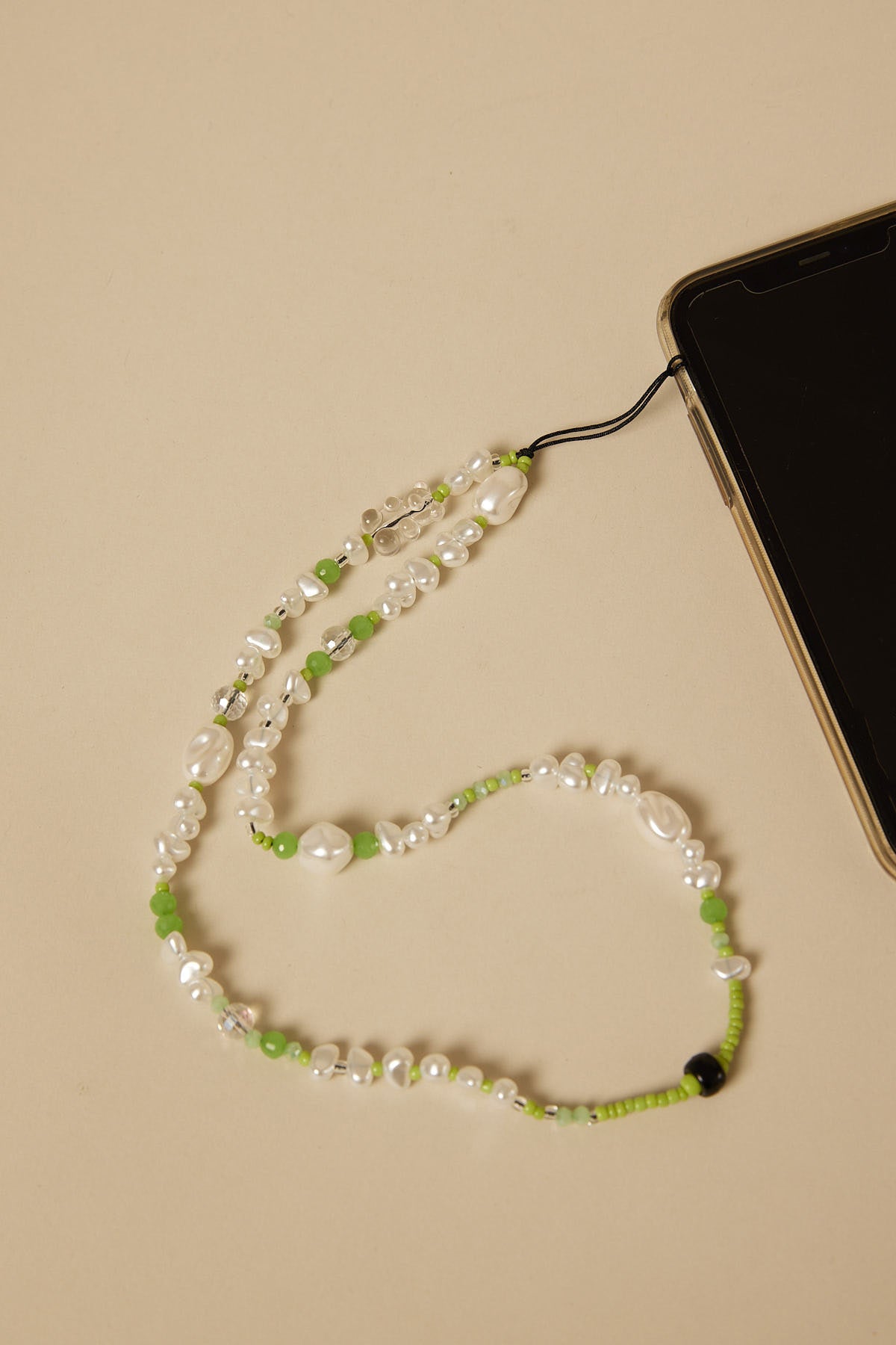 Token Gummy Bear Phone Charm Green/Pearl