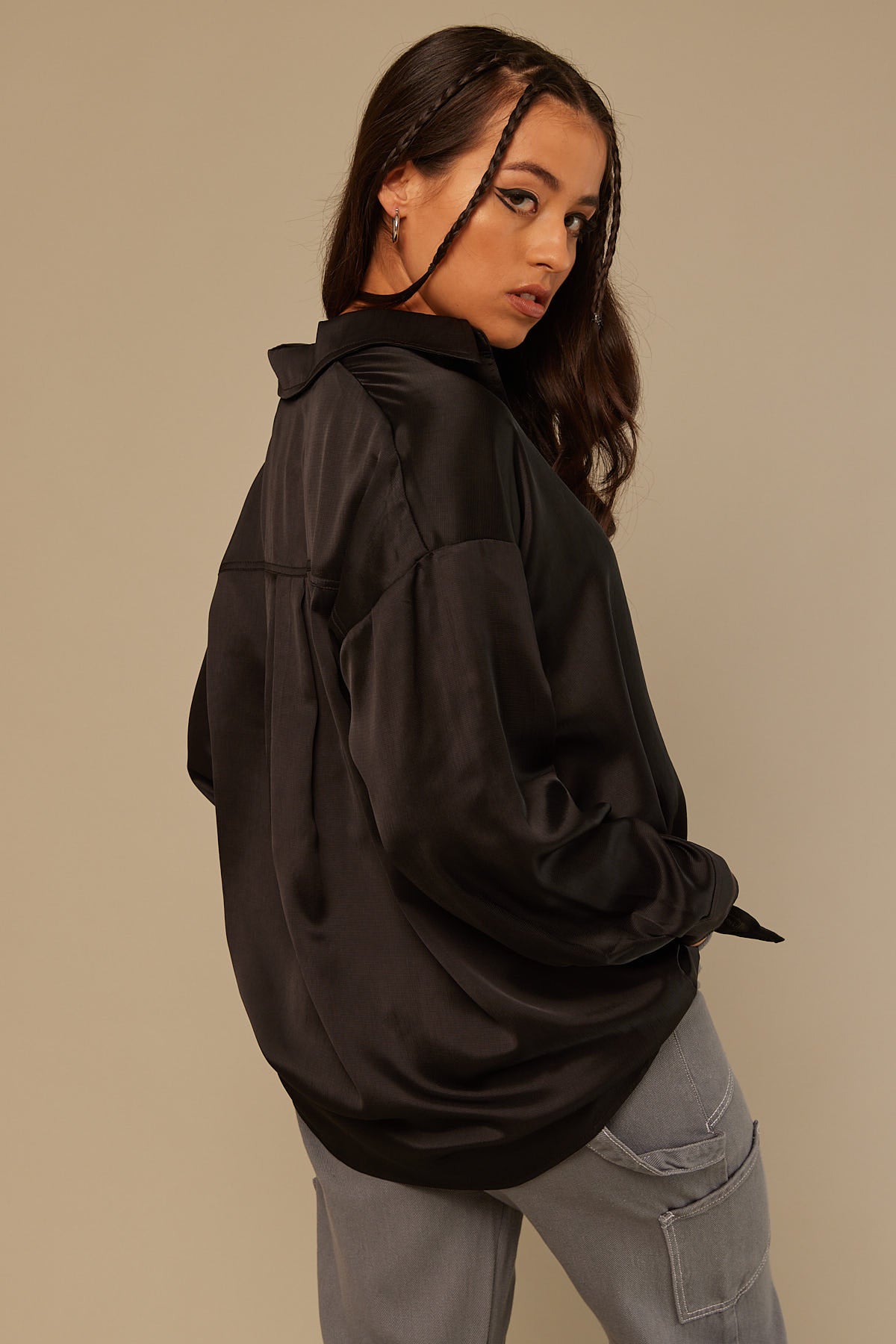 Perfect Stranger Satin Oversized shirt Black