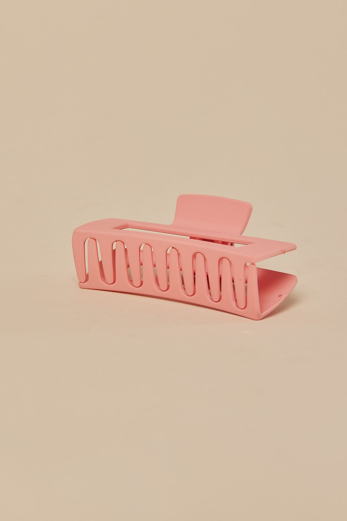 Token Always Me Hair Claw Pink
