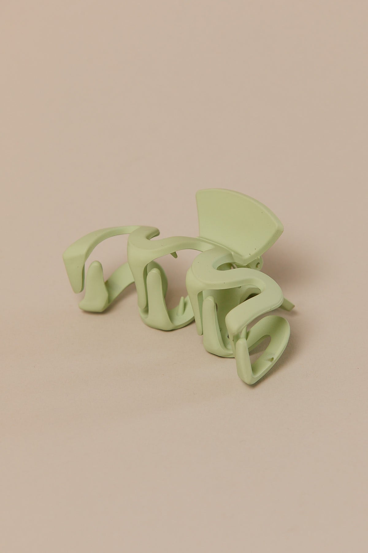 Token Squiggle Hair Claw Green