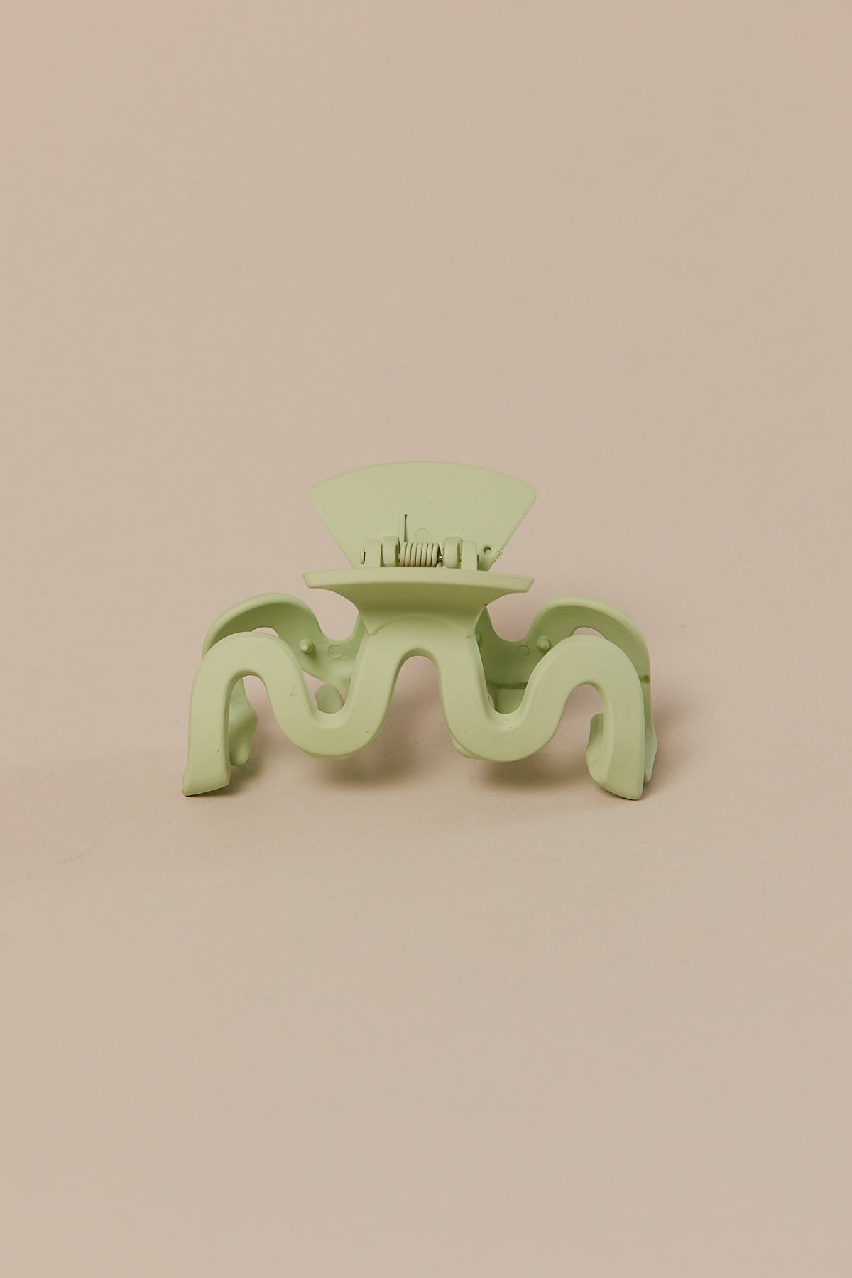 Token Squiggle Hair Claw Green