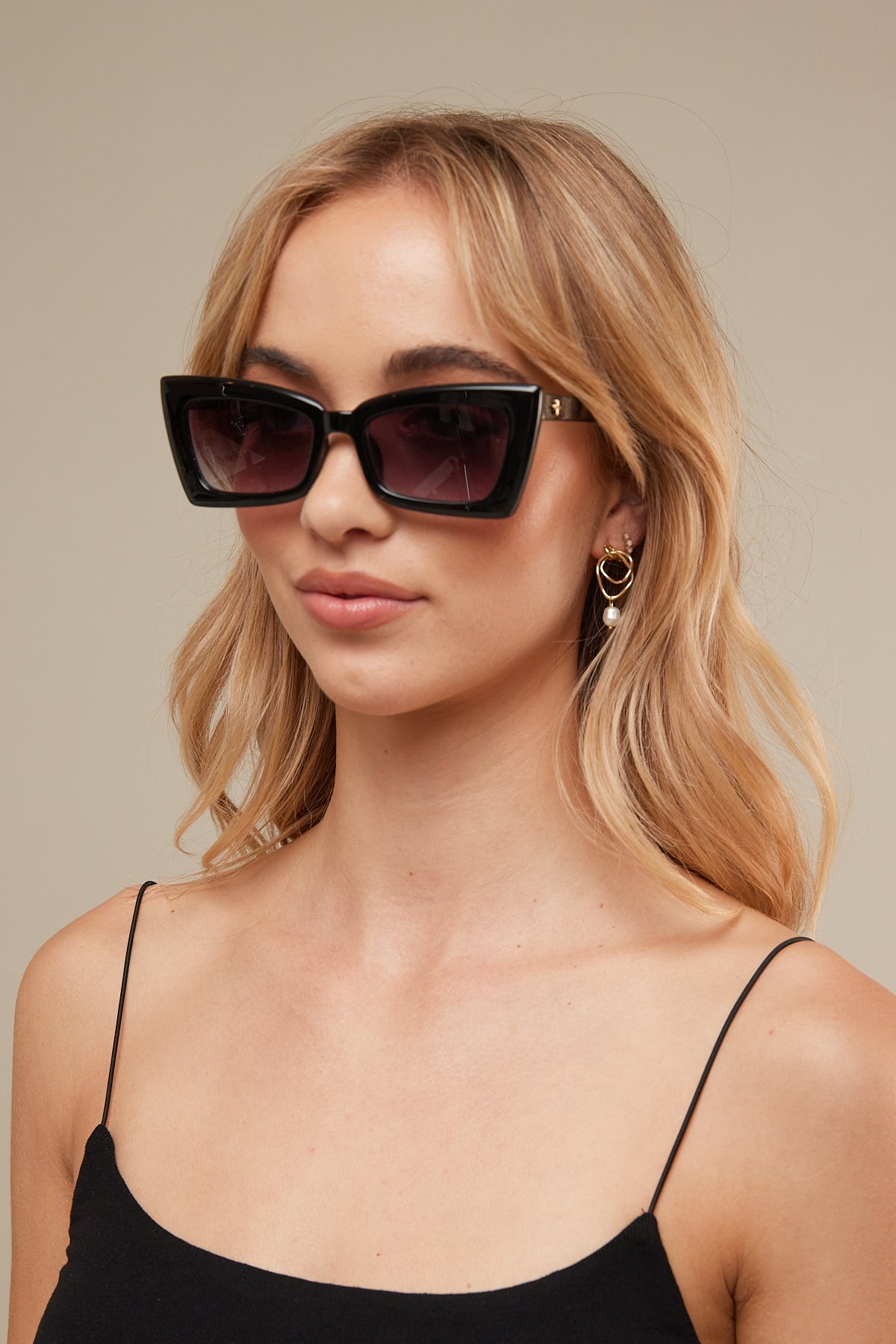 Peta + Jain Gemini Black