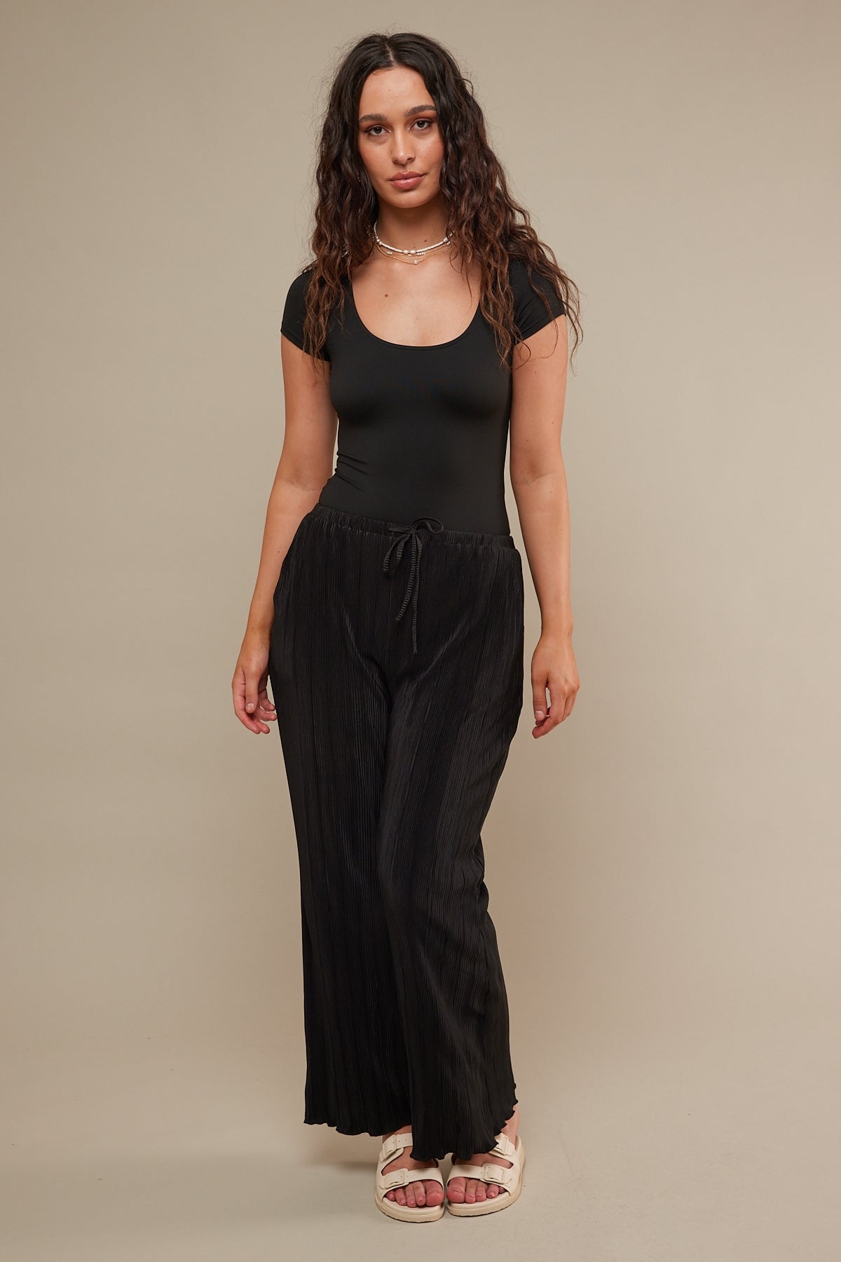 Perfect Stranger Cap Sleeve Scoop Neck Bodysuit Black