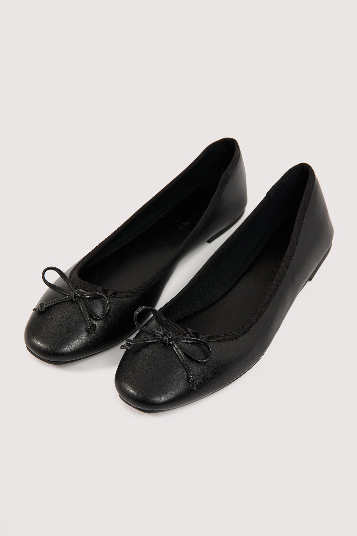 Billini Isaiah Ballet Flat Black