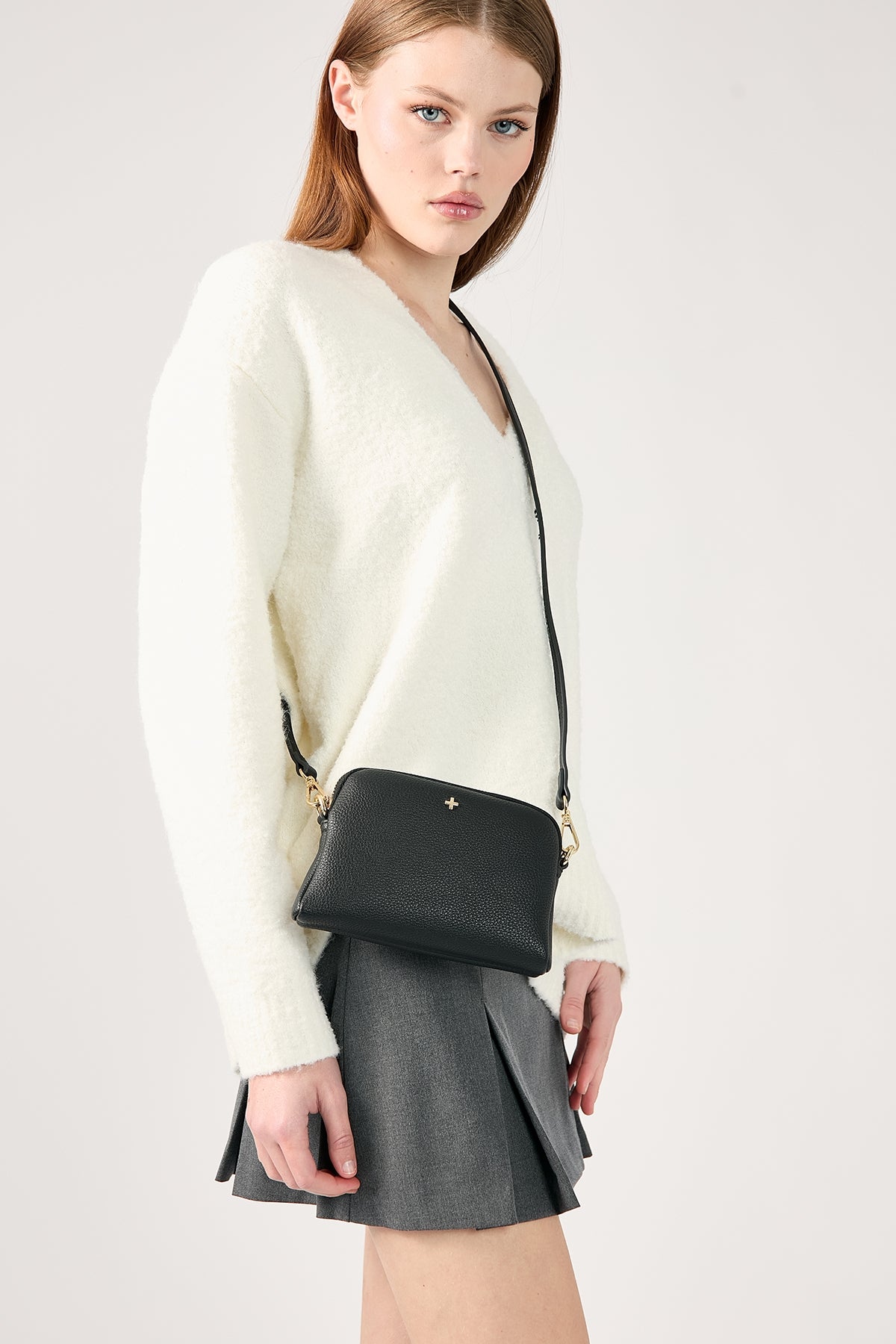 Peta + Jain Alias Black Pebble Gold