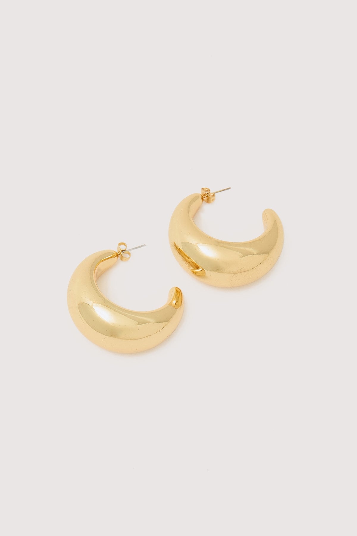 Perfect Stranger Gloria Gold Hoop Earrings Gold