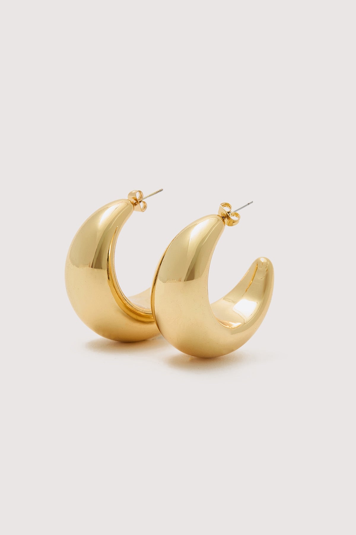 Perfect Stranger Gloria Gold Hoop Earrings Gold