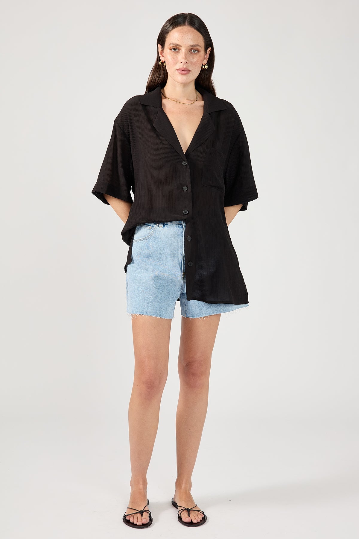 Perfect Stranger Textured Crinkle Short Sleeve Shirt Black