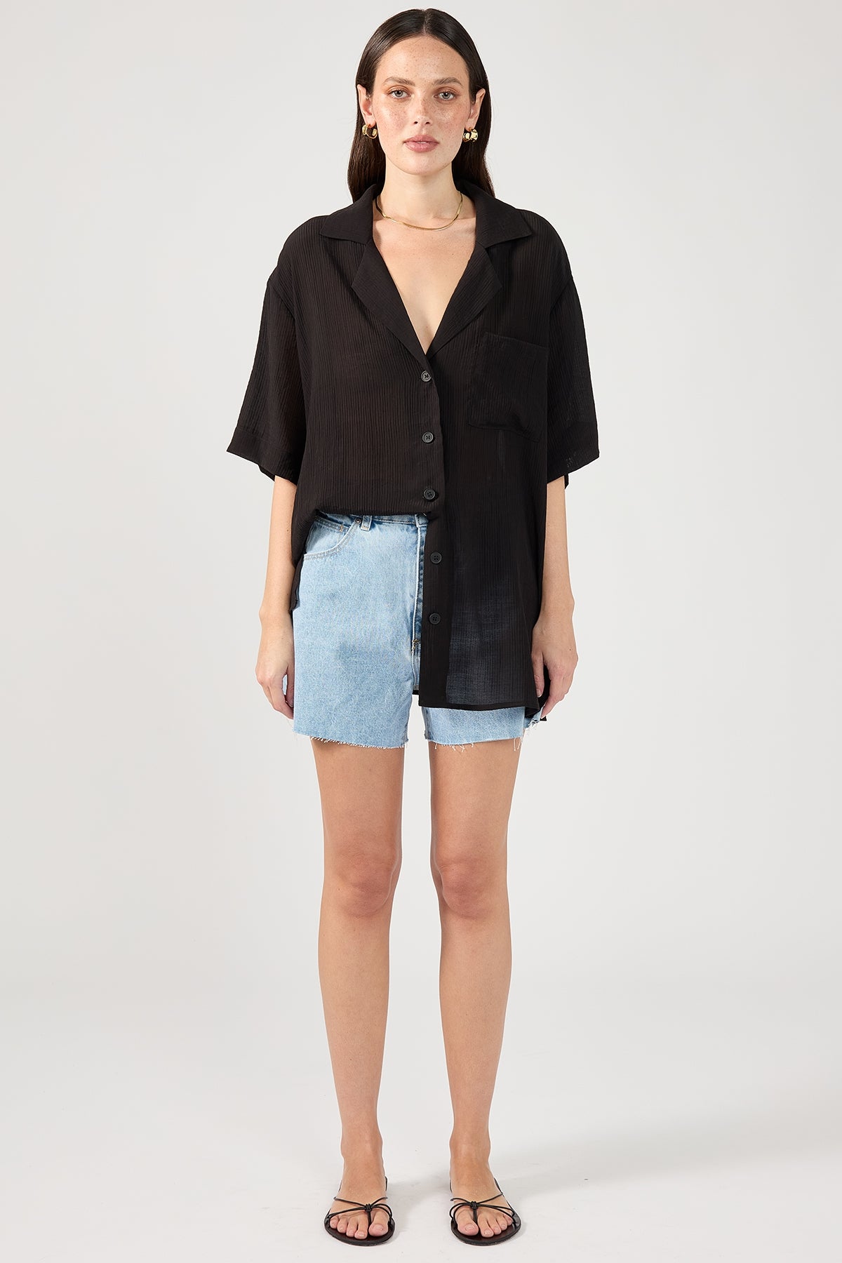 Perfect Stranger Textured Crinkle Short Sleeve Shirt Black