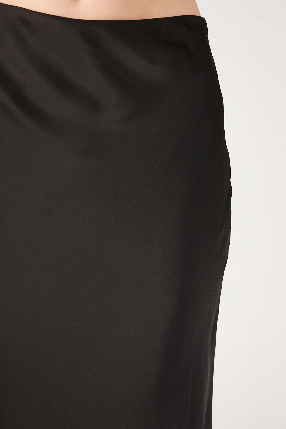 Perfect Stranger Glossy Nights Satin Midi Skirt Black
