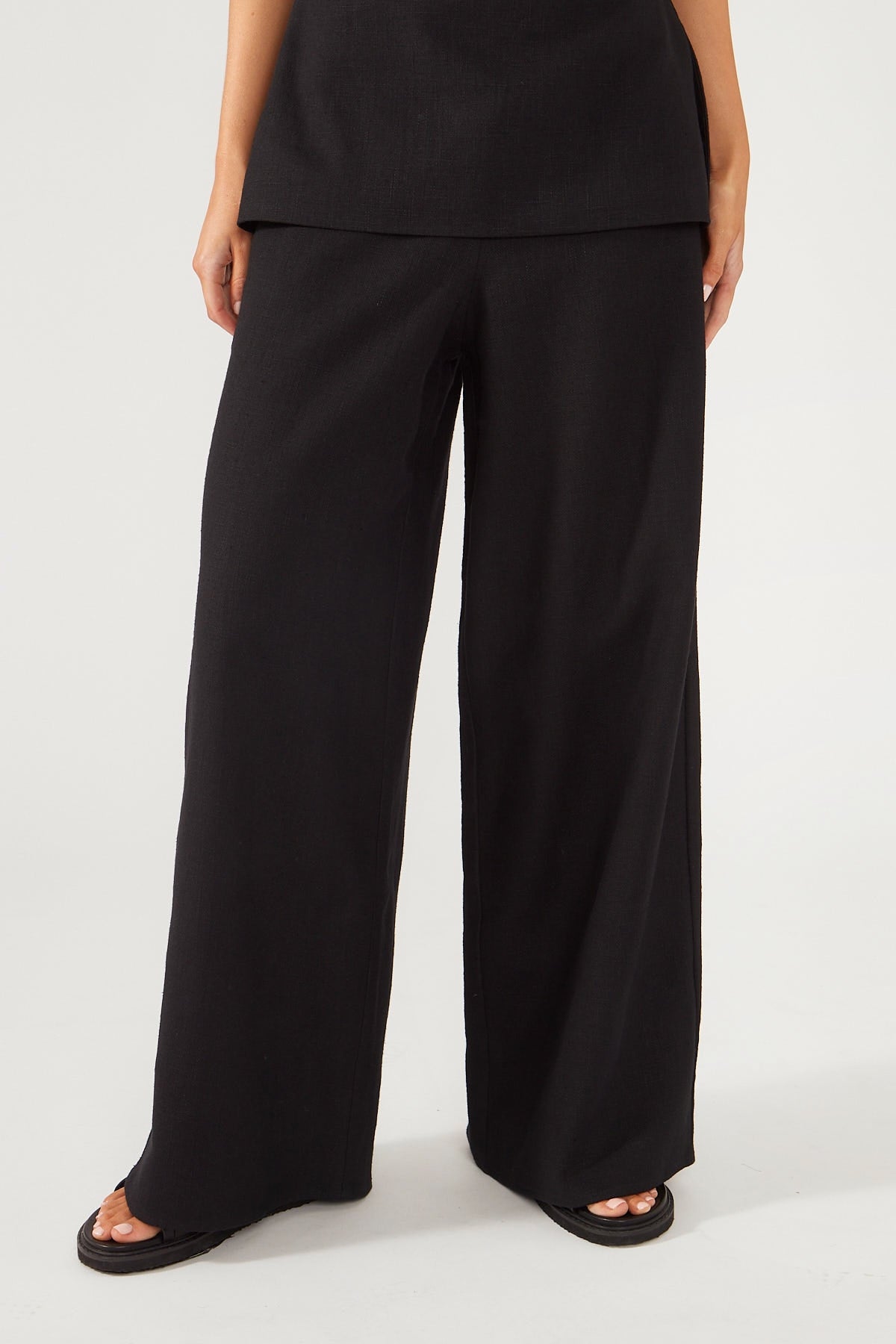 Perfect Stranger Menorca Linen Pant Black