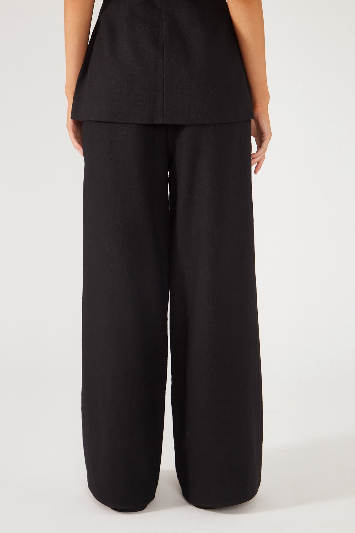 Perfect Stranger Menorca Linen Pant Black