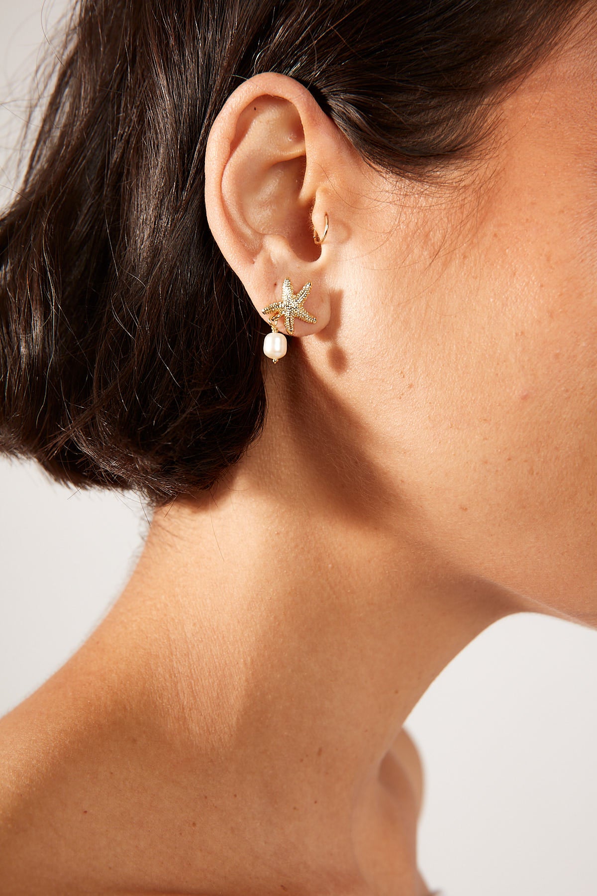 Perfect Stranger Starfish Pearl Earrings Gold