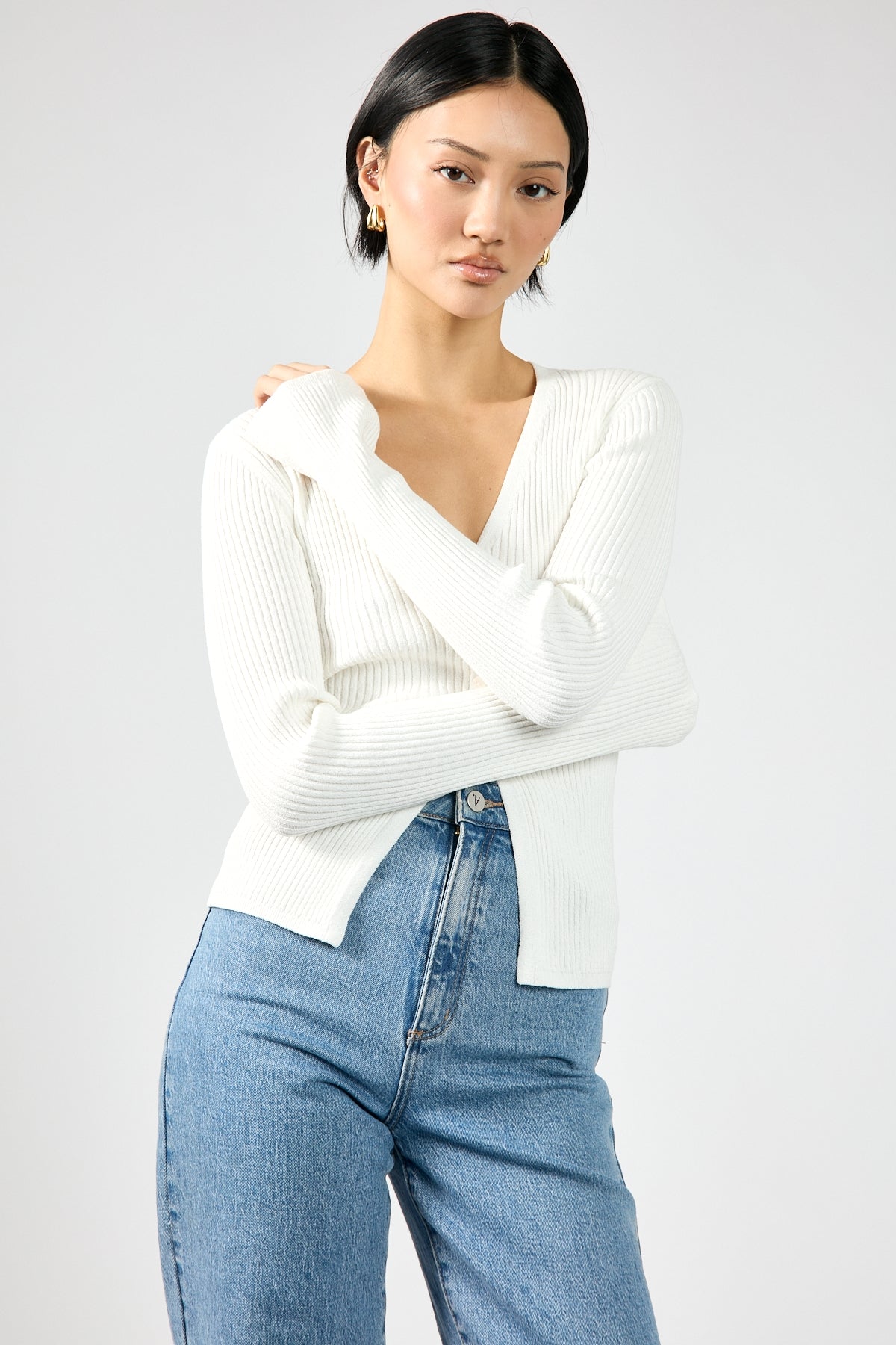 Perfect Stranger Kait Button Front Long Sleeve Knit Top White