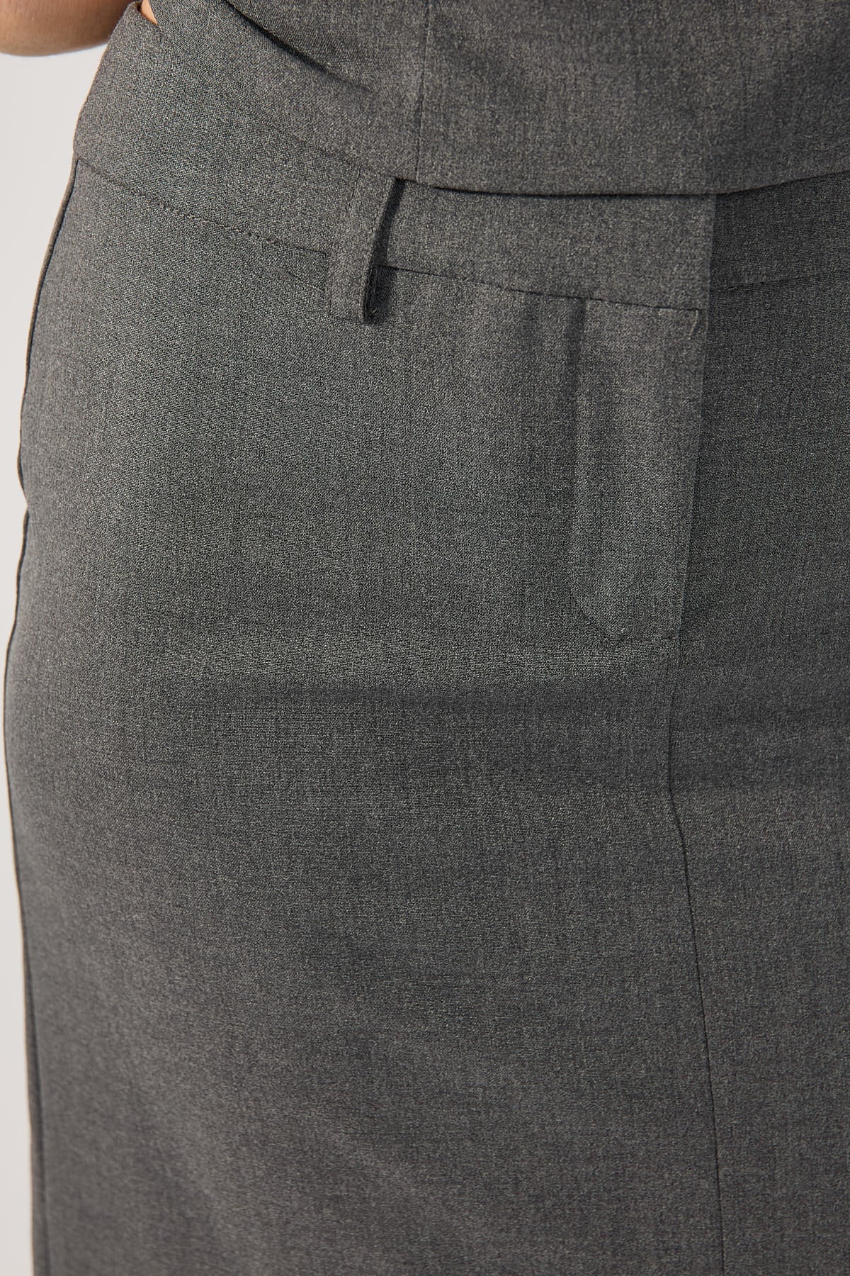 Perfect Stranger Winona Tailored Midi Skirt Grey