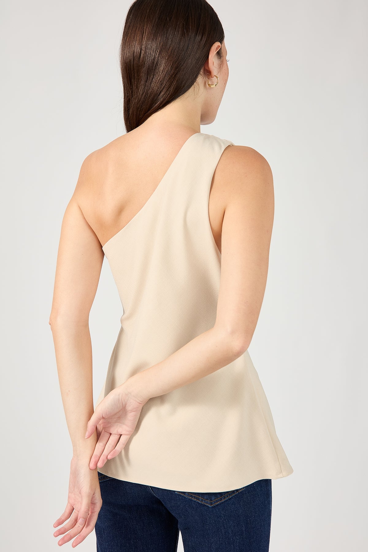 Perfect Stranger Raye One Shoulder Long Line Top Cream