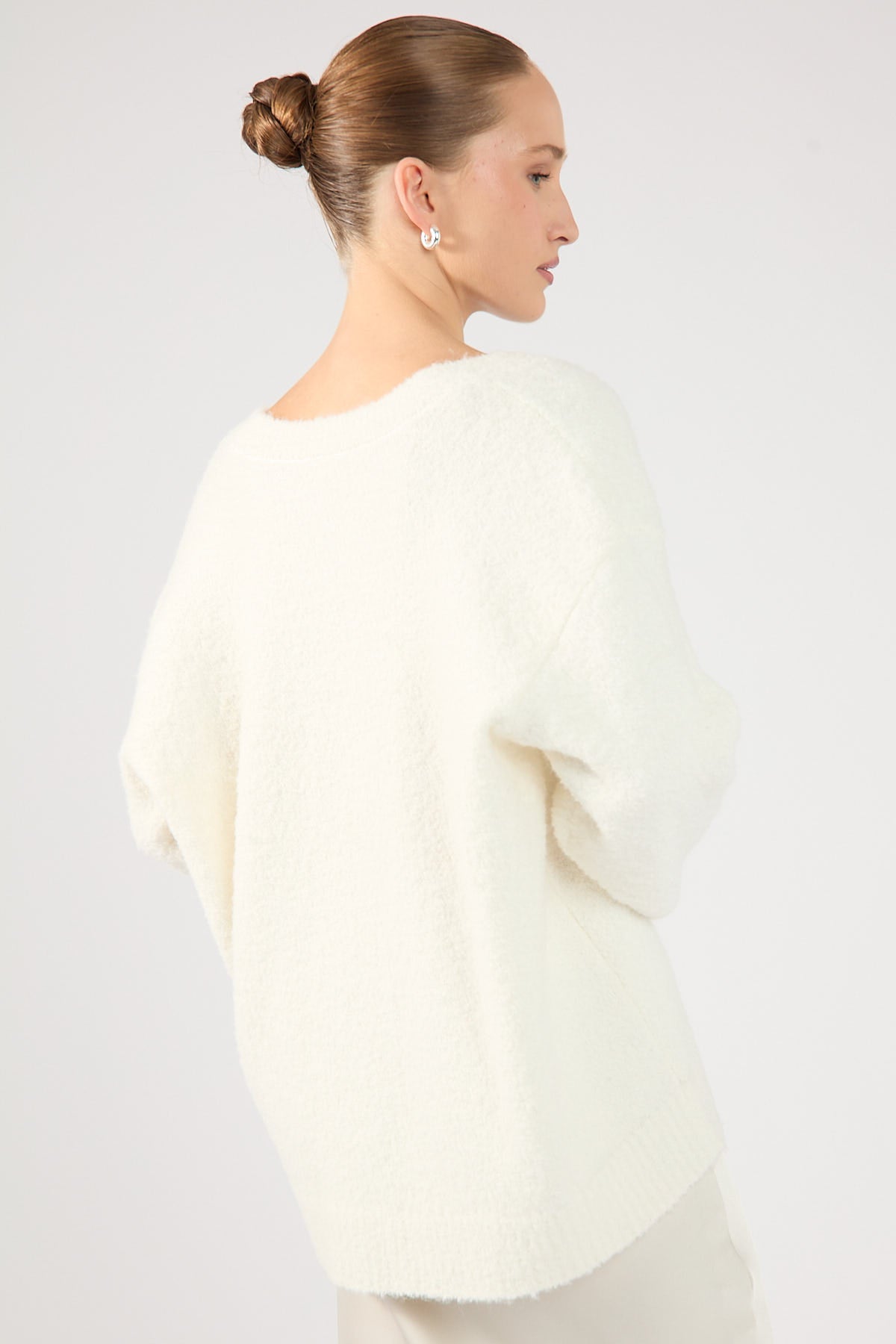 Perfect Stranger Elisa Boucle Knit V Neck Sweater Cream