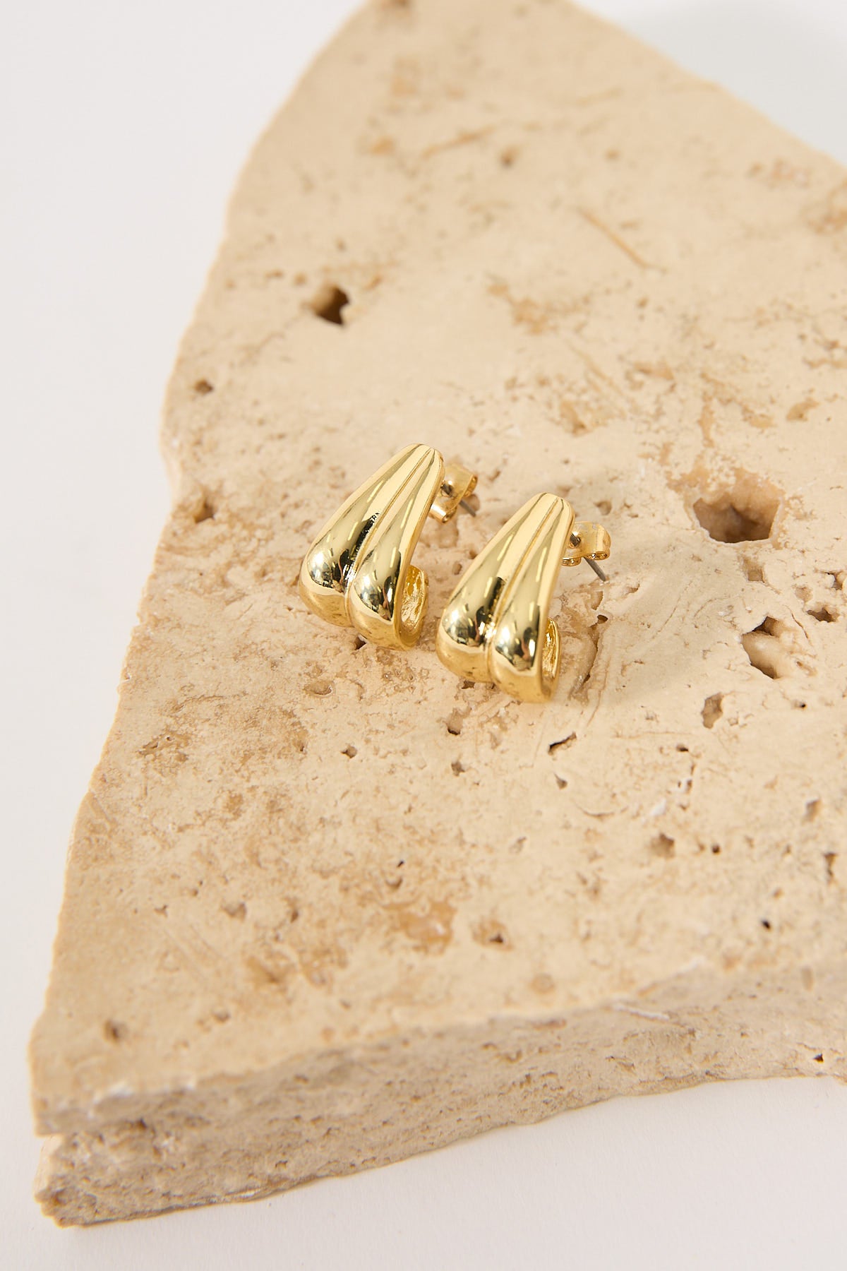 Perfect Stranger Selma Earrings 18k Gold Plated