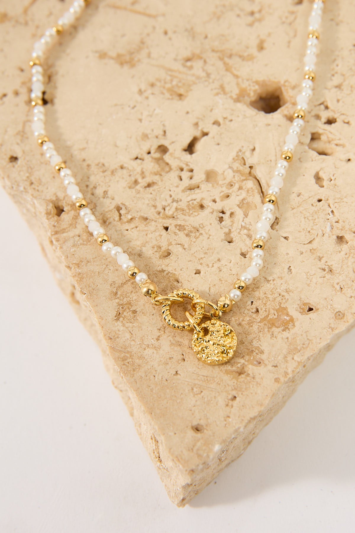 Perfect Stranger Sunrise Pearl Necklace 18k Gold Plated