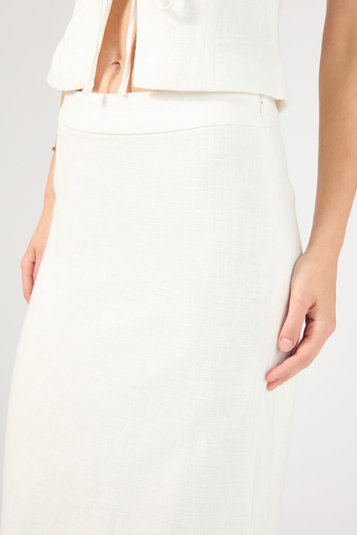 Perfect Stranger Menorca Pencil Midi Skirt White