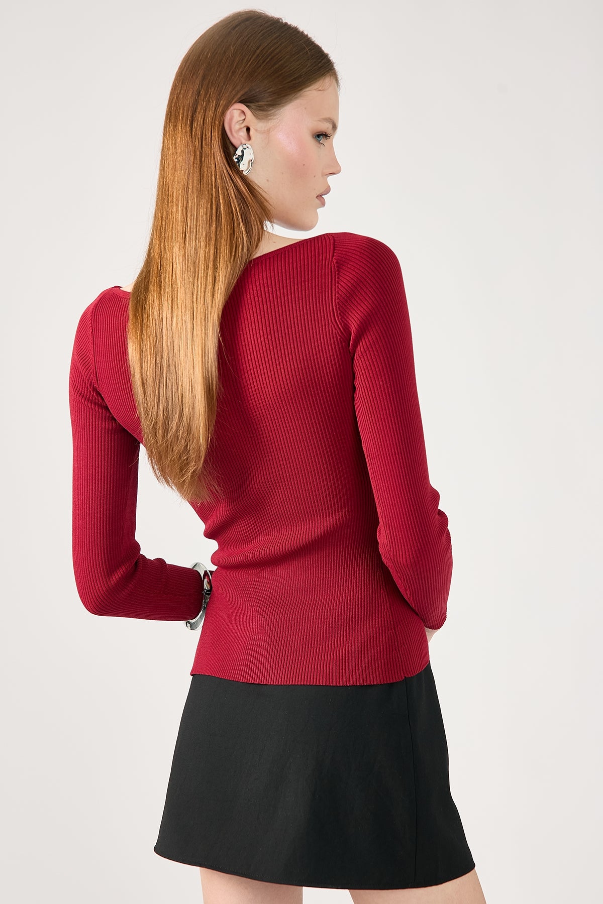 Perfect Stranger Long Sleeve Boat Neck Rib Knit Top Burgundy