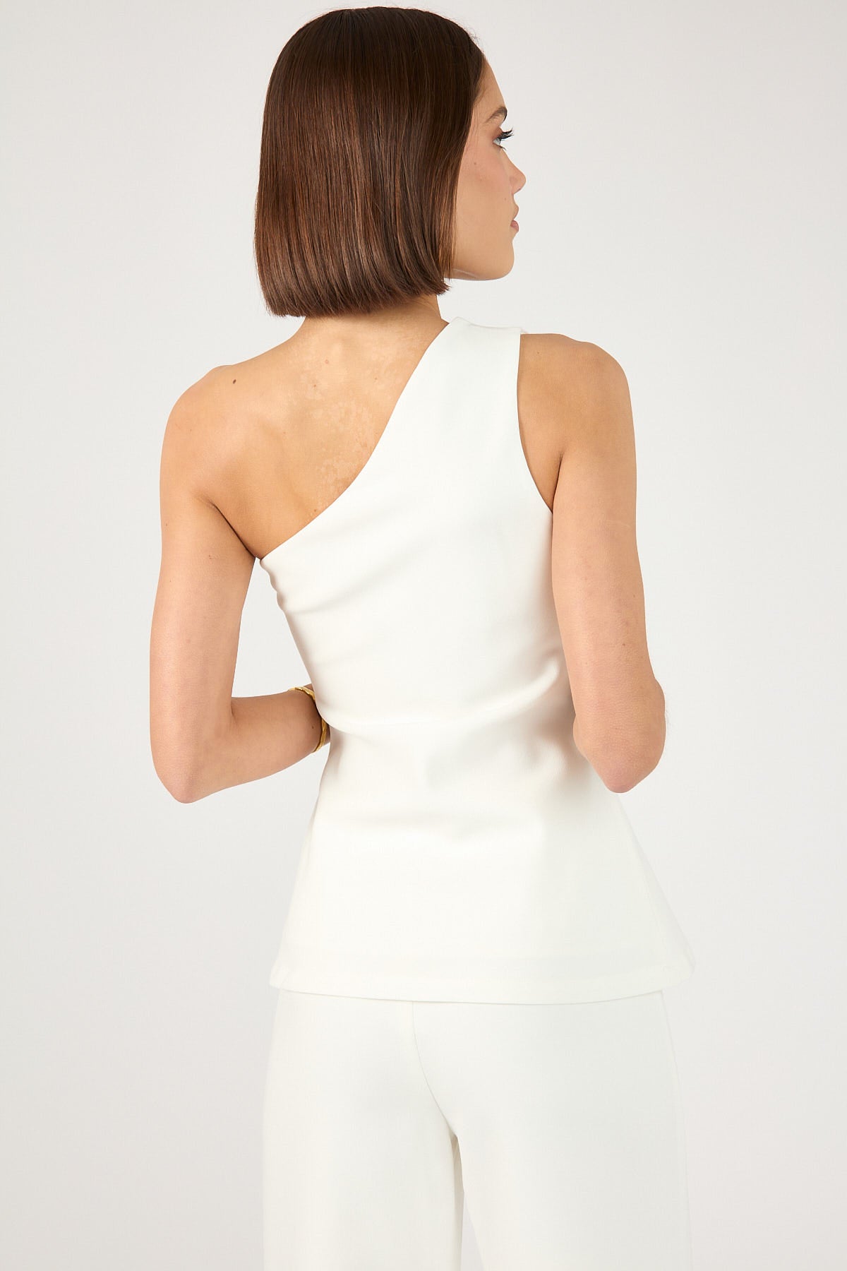 Perfect Stranger Raye One Shoulder Long Line Top White