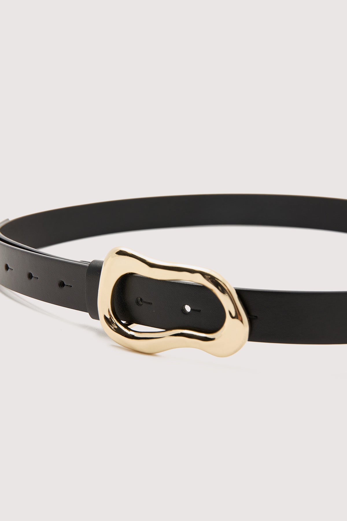 Perfect Stranger Golden Wave Belt Black