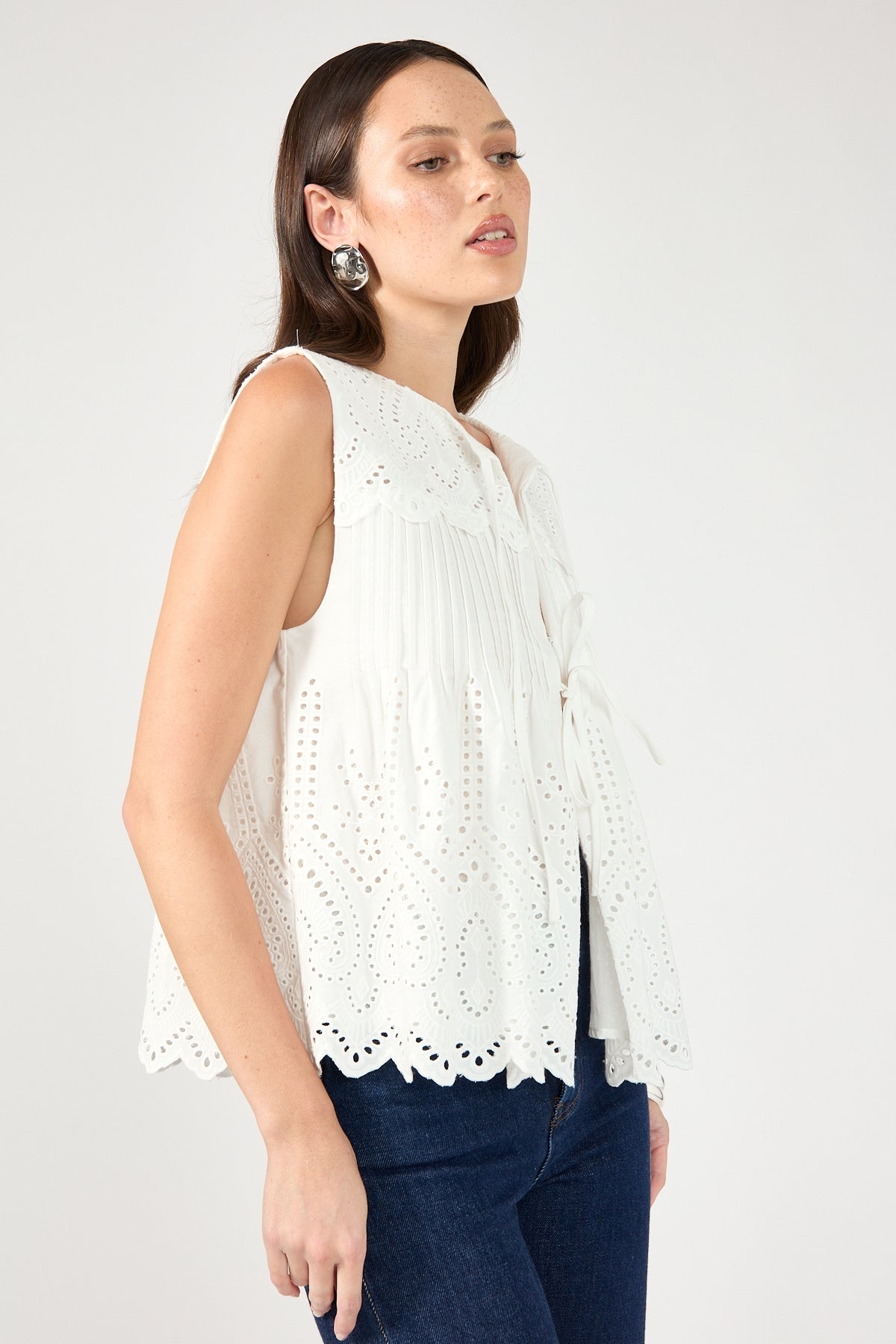 Perfect Stranger Novalee Broderie Tie Top White