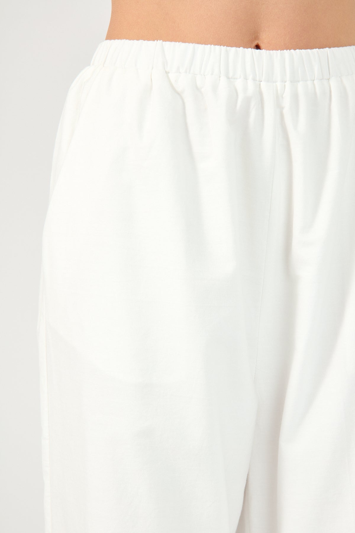 Perfect Stranger Novalee Broderie Straight Leg Pant White