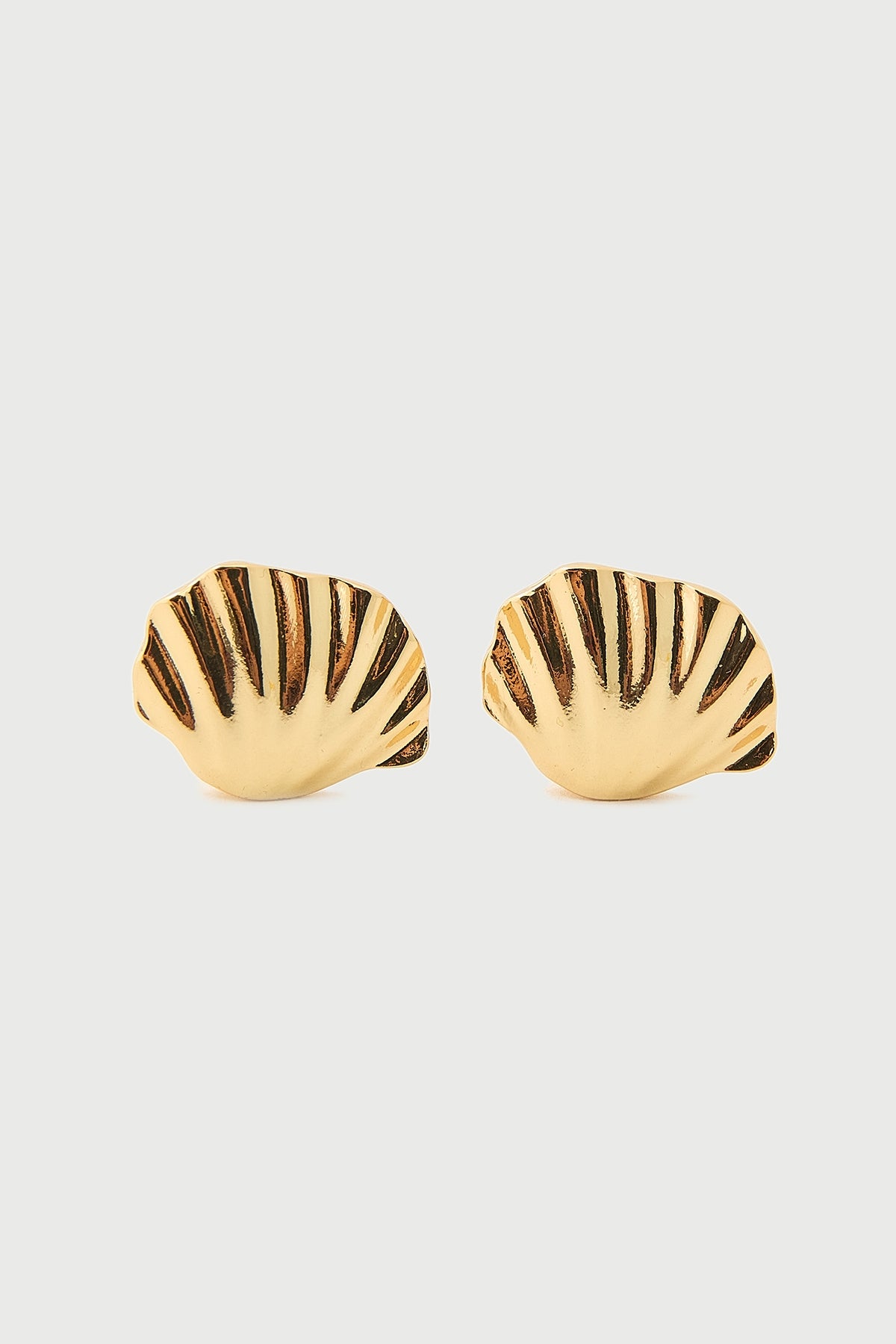 Perfect Stranger Nadia Shell Earrings 18K Gold