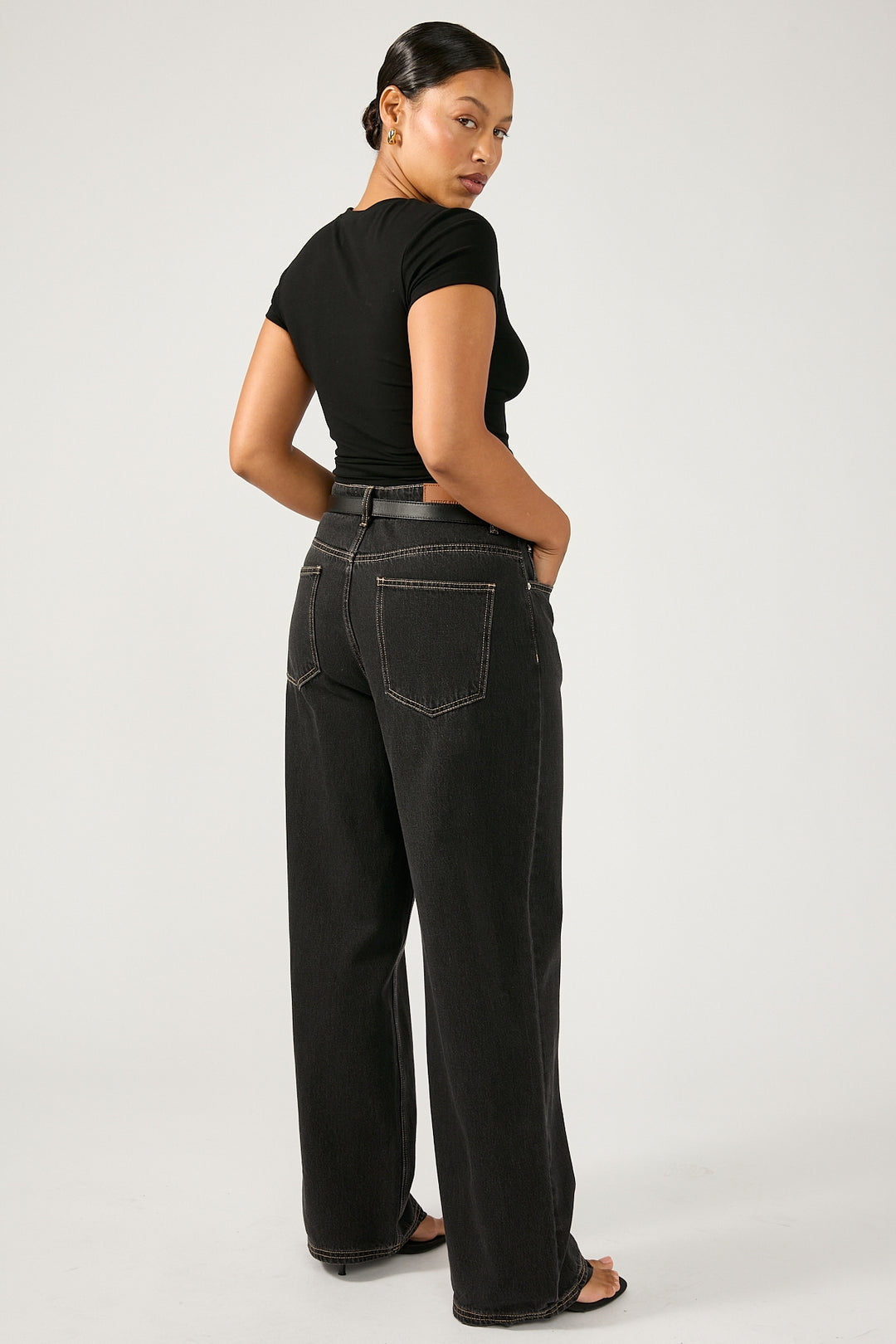 Perfect Stranger Mid Rise 90's Slouch Jean Mid Blue Denim