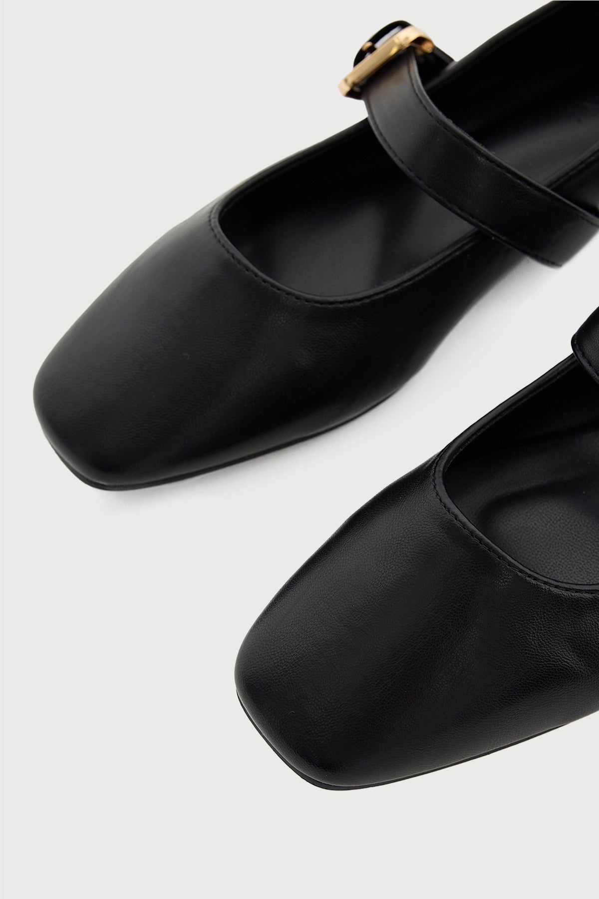Billini Fredia Ballet Flat Black