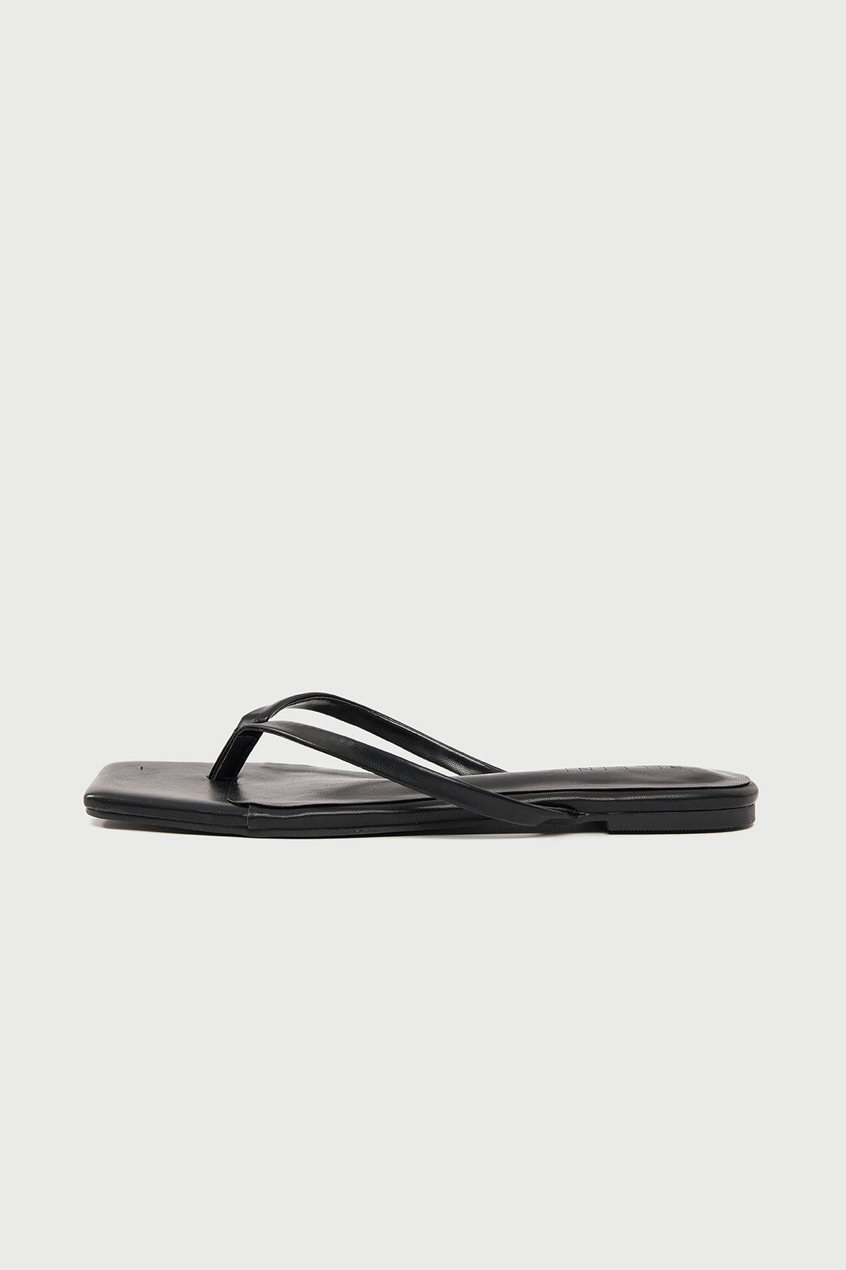 Billini Tove Slide Black