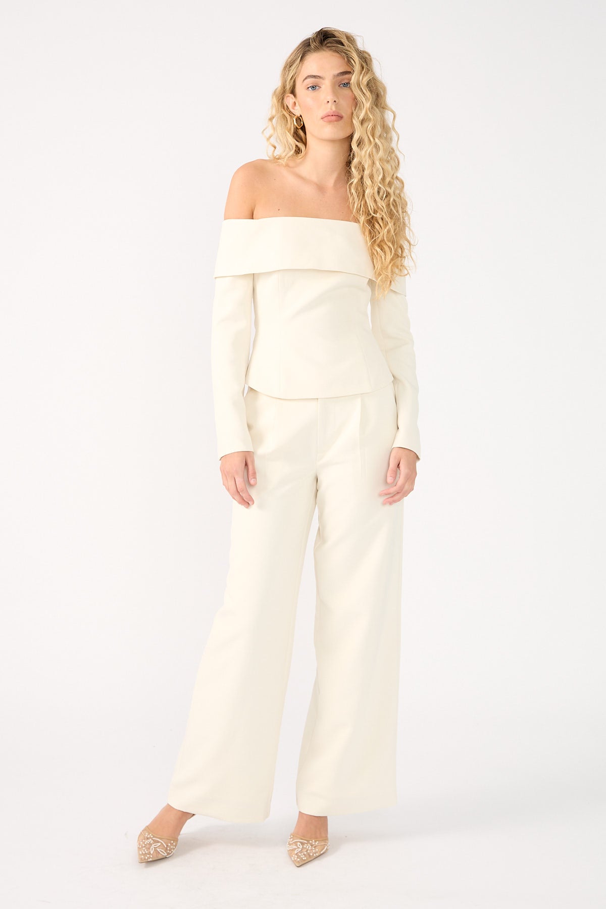 Perfect Stranger Lupa Mid Rise Pleated Pant Cream
