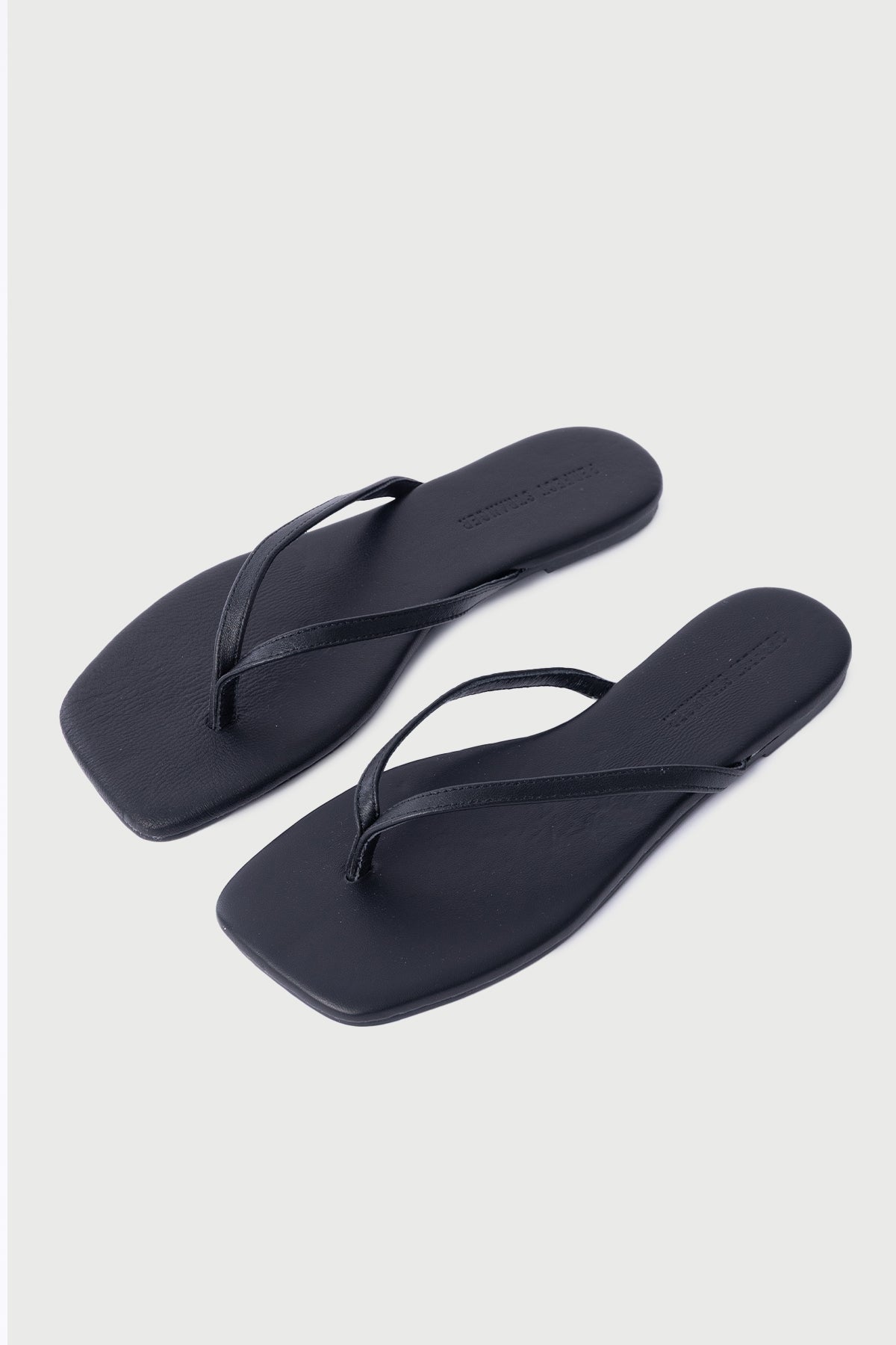 Perfect Stranger Square Toe Leather Thong Black